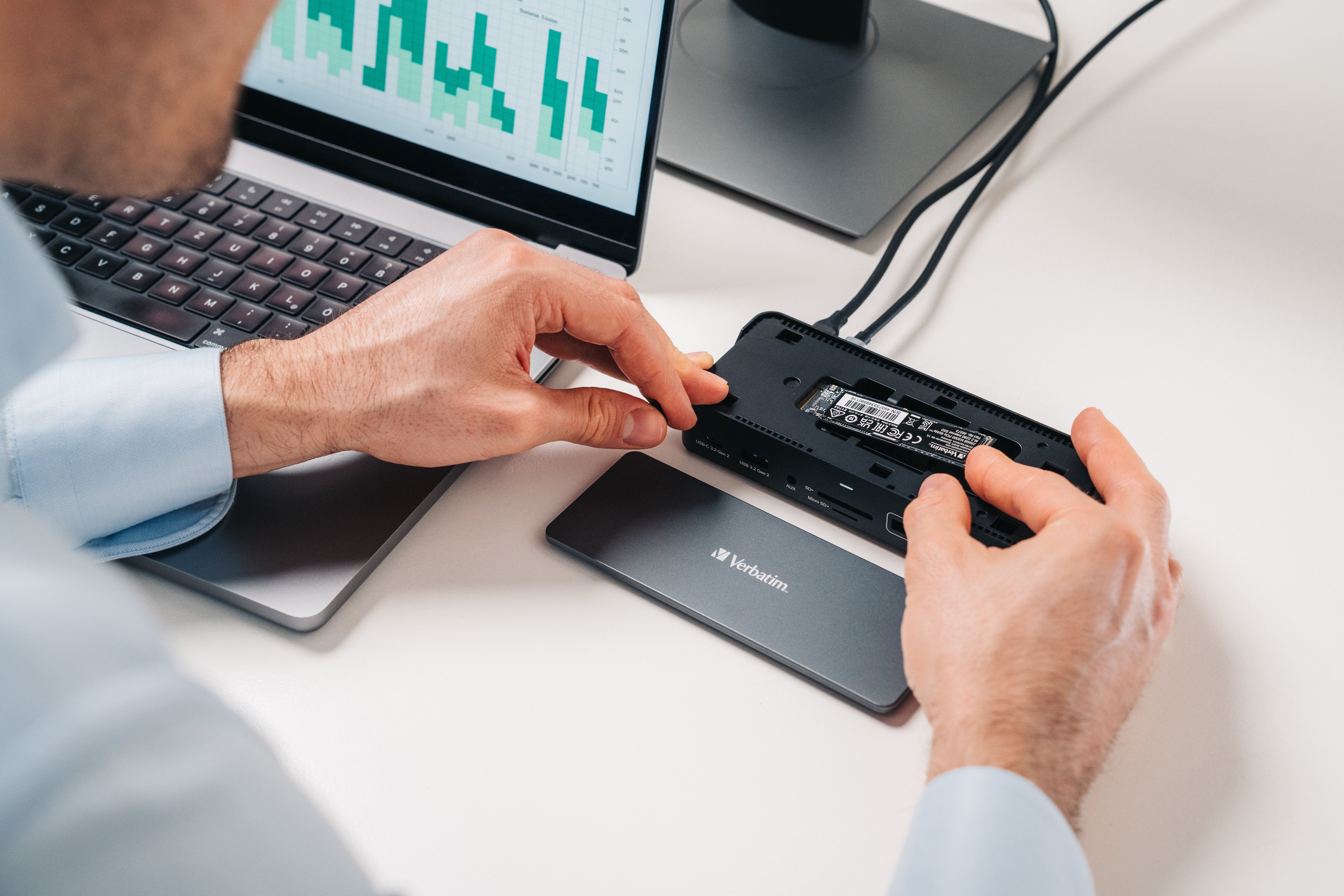 Verbatim Usb-C Pro Dockingstation Cds-15ssd Con Hdmi/4k/Ssd 256gb/Rj45/Usb-A