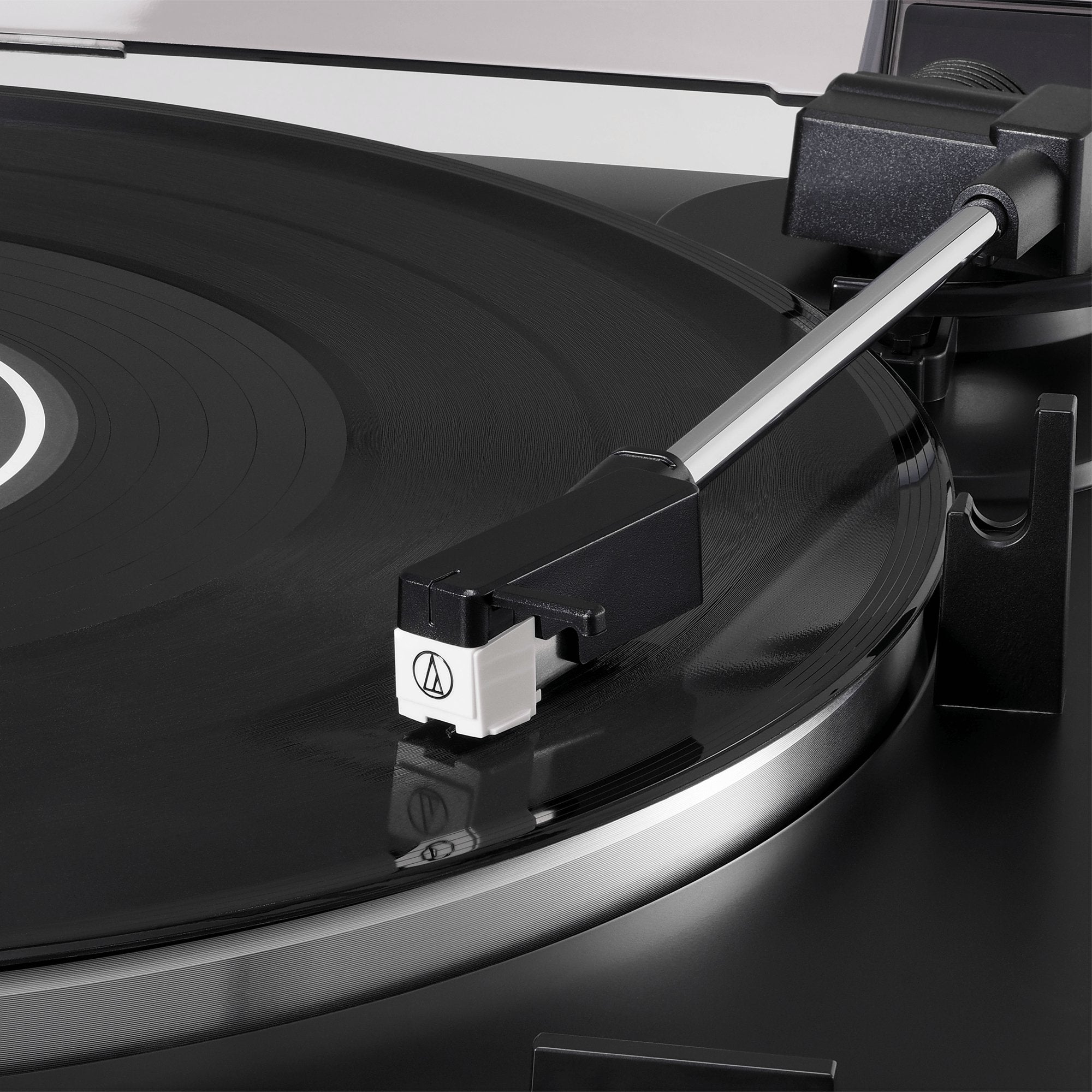 EAN 4961310147174 - Audio-Technica AT-LP60X Tocadiscos de tracción por correa Negro Totalmente automático imagen 4