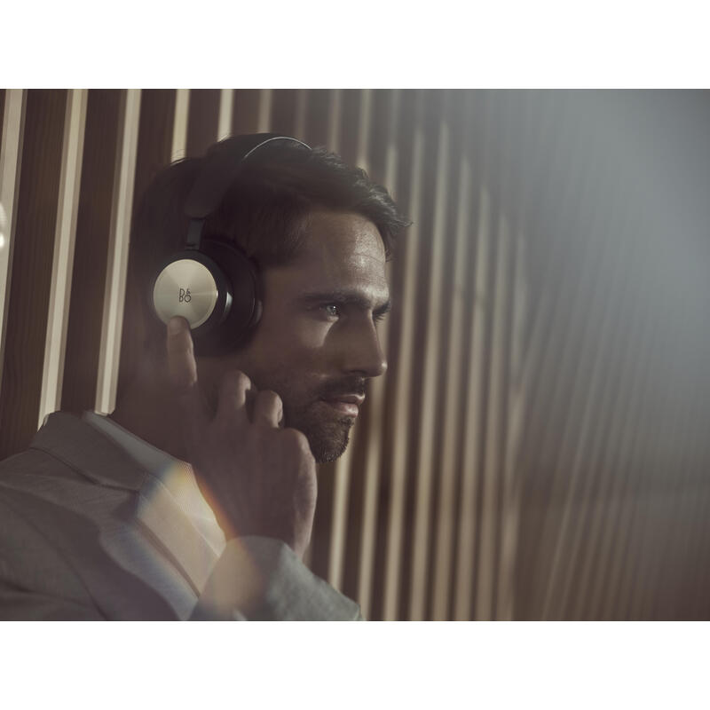 Bang & Olufsen Beoplay Portal Wireless Gaming Headphone Negro
