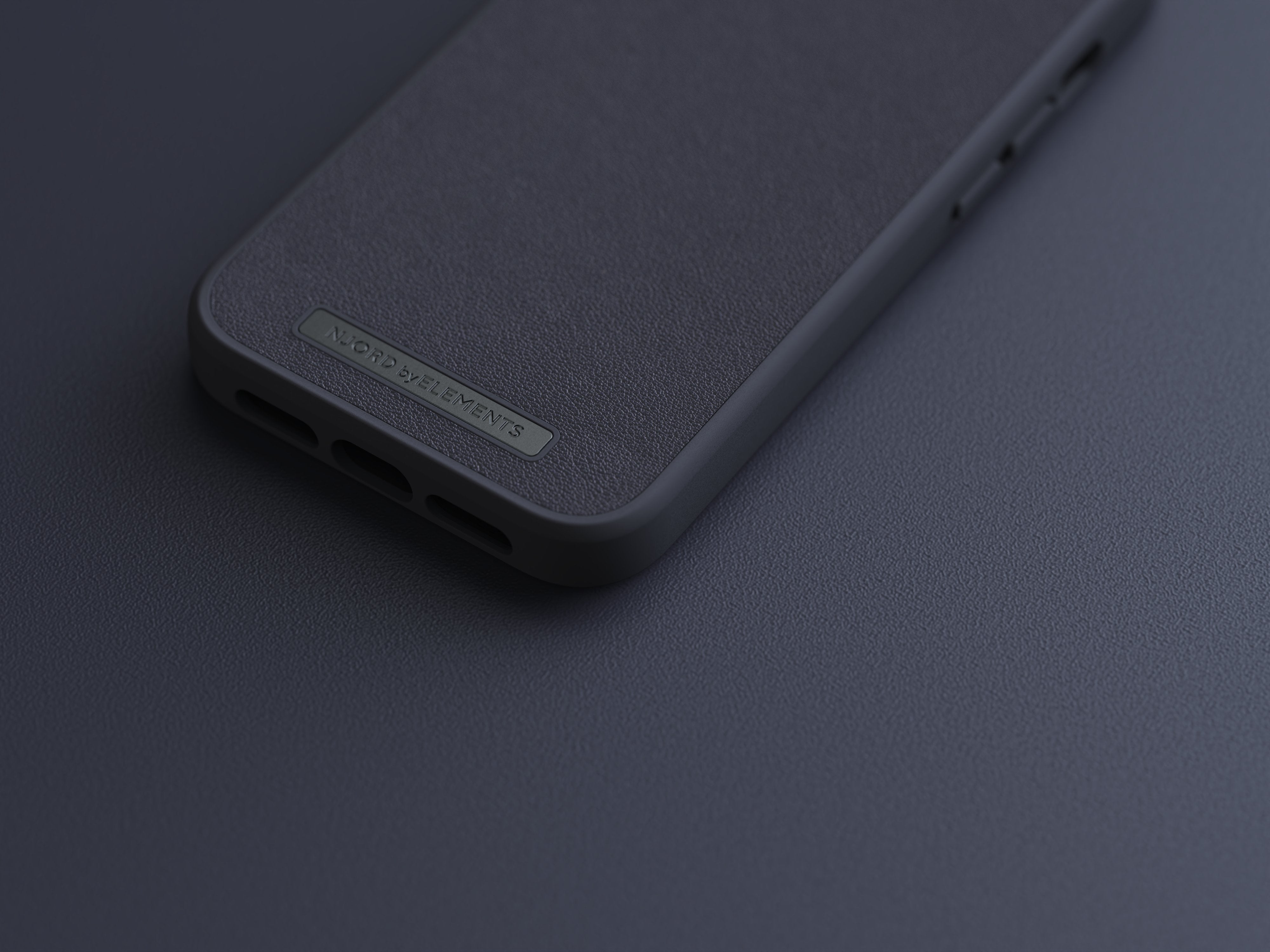 Funda Magsafe Iphone 12/13/14 Piel Negro Njord