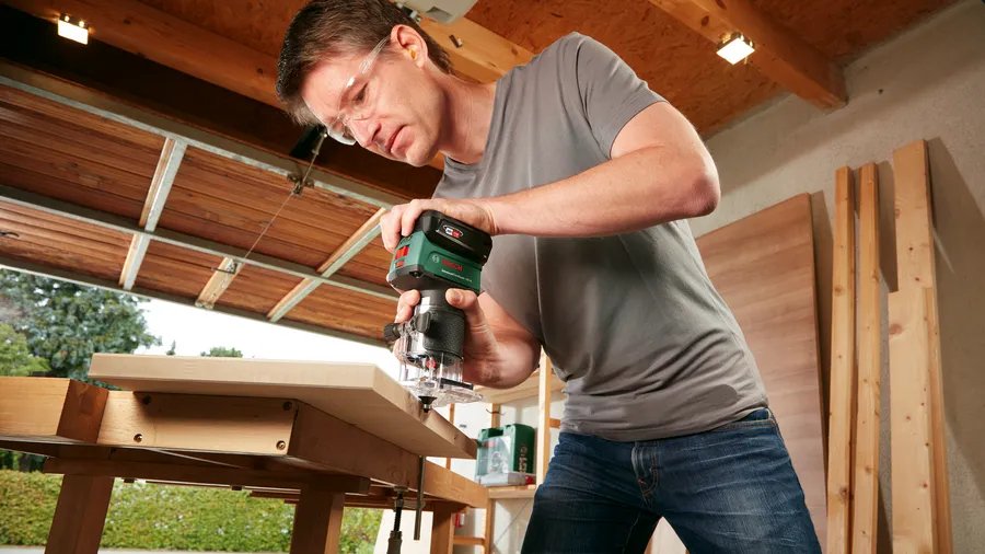 Fresadora Inalámbrica Bosch Advancedtrimrouter 18v-8 (Verde/Negro, Sin Bateria Ni Cargador, Power For All Alliance)