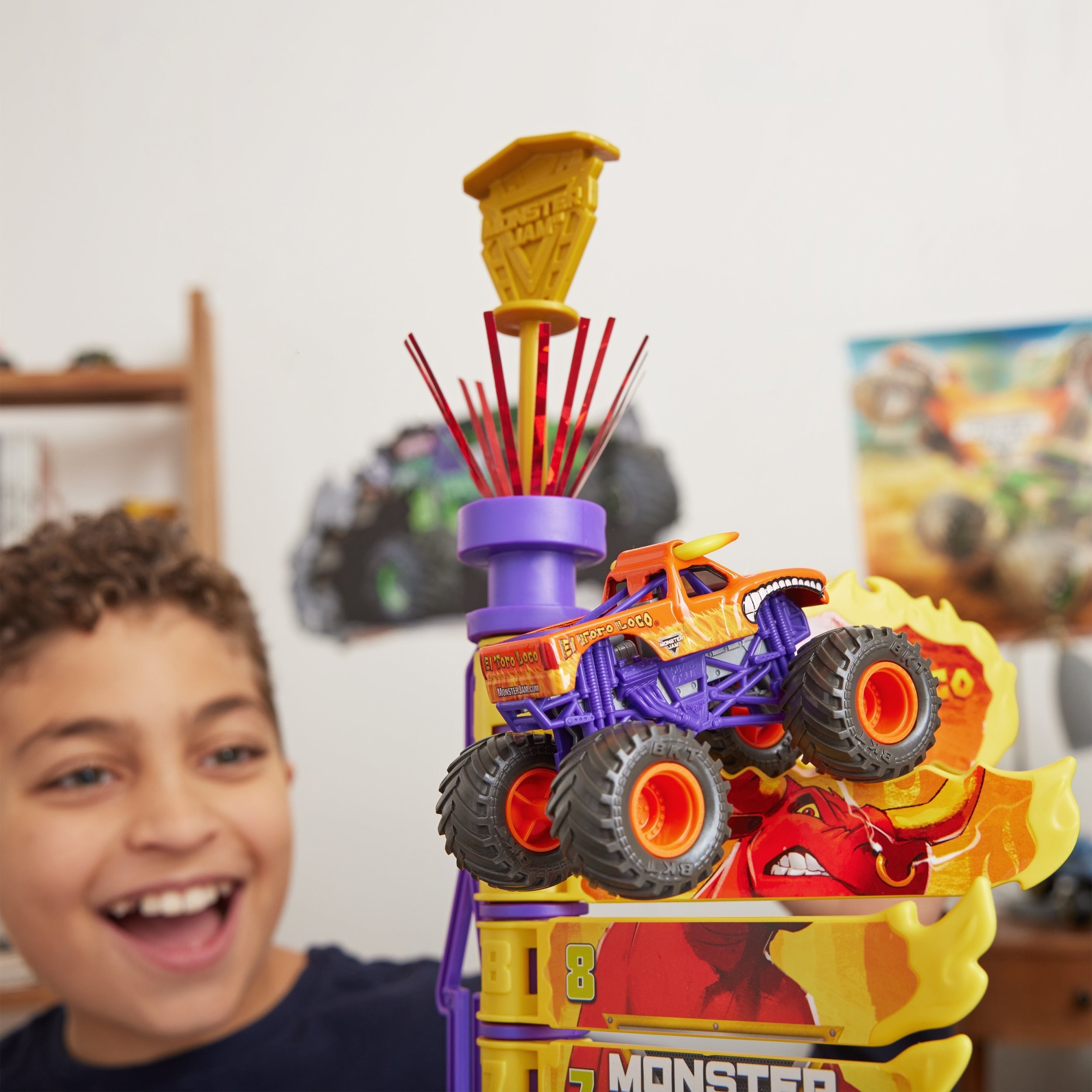 Spin Master Monster Jam - Big Air Challenge Con El Toro Loco, 6045029
