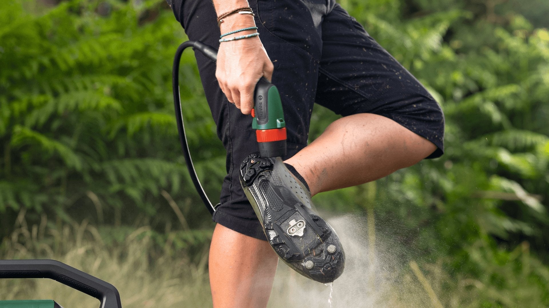 Bosch Powertools Fahrradreinigungsgerät Fontus 18v-6 (Verde/Negro, Inkl. Akku Und Ladegerät, Power For All Alliance) 06008b6201