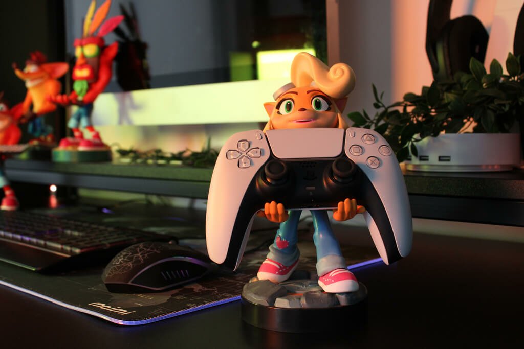 Cable Guy Crash Bandicoot Coco, Soporte