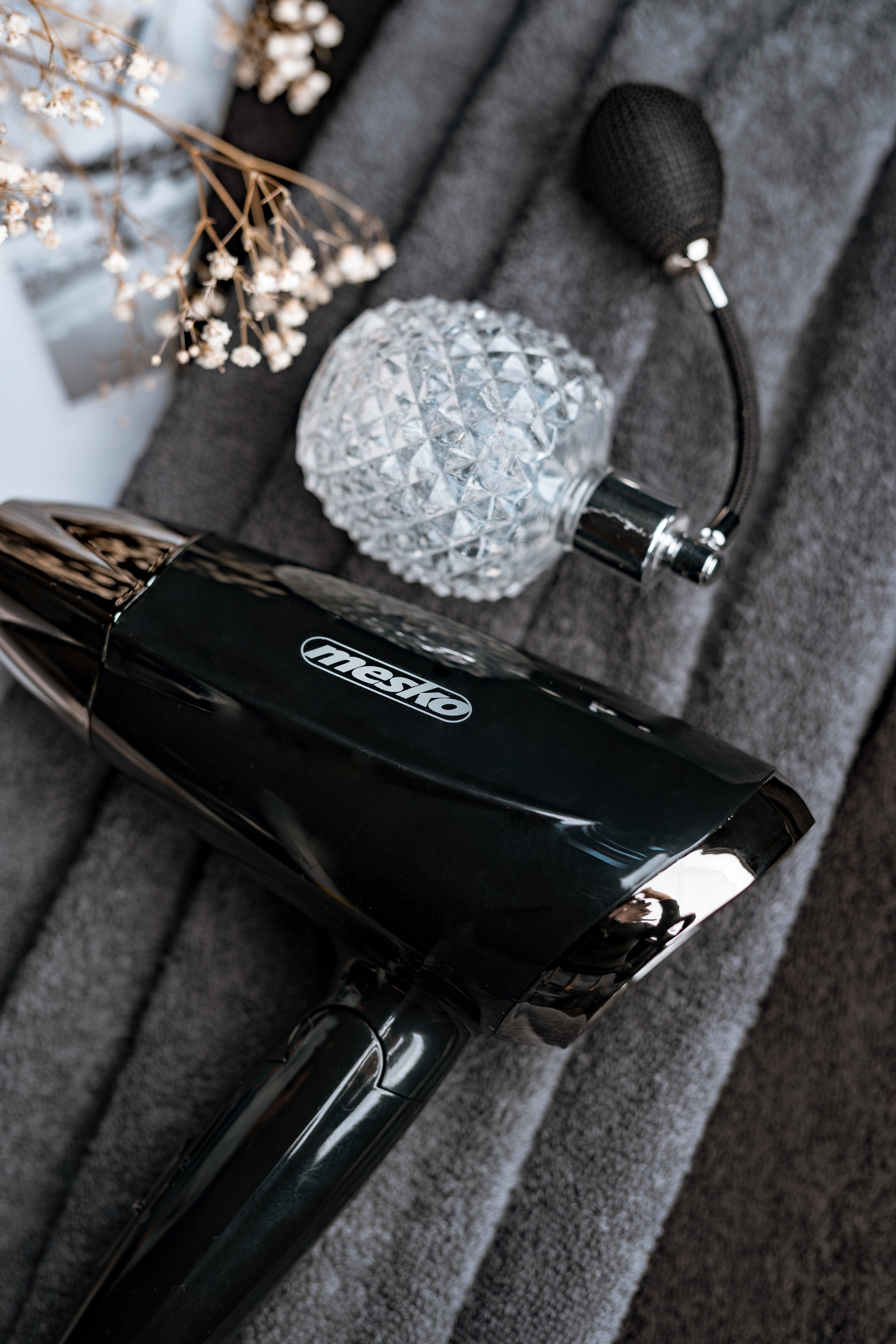 Secador De Pelo Mesko Ms 2262 1000 W, Nãºmero De Ajustes De Temperatura 2, Negro/Blanco