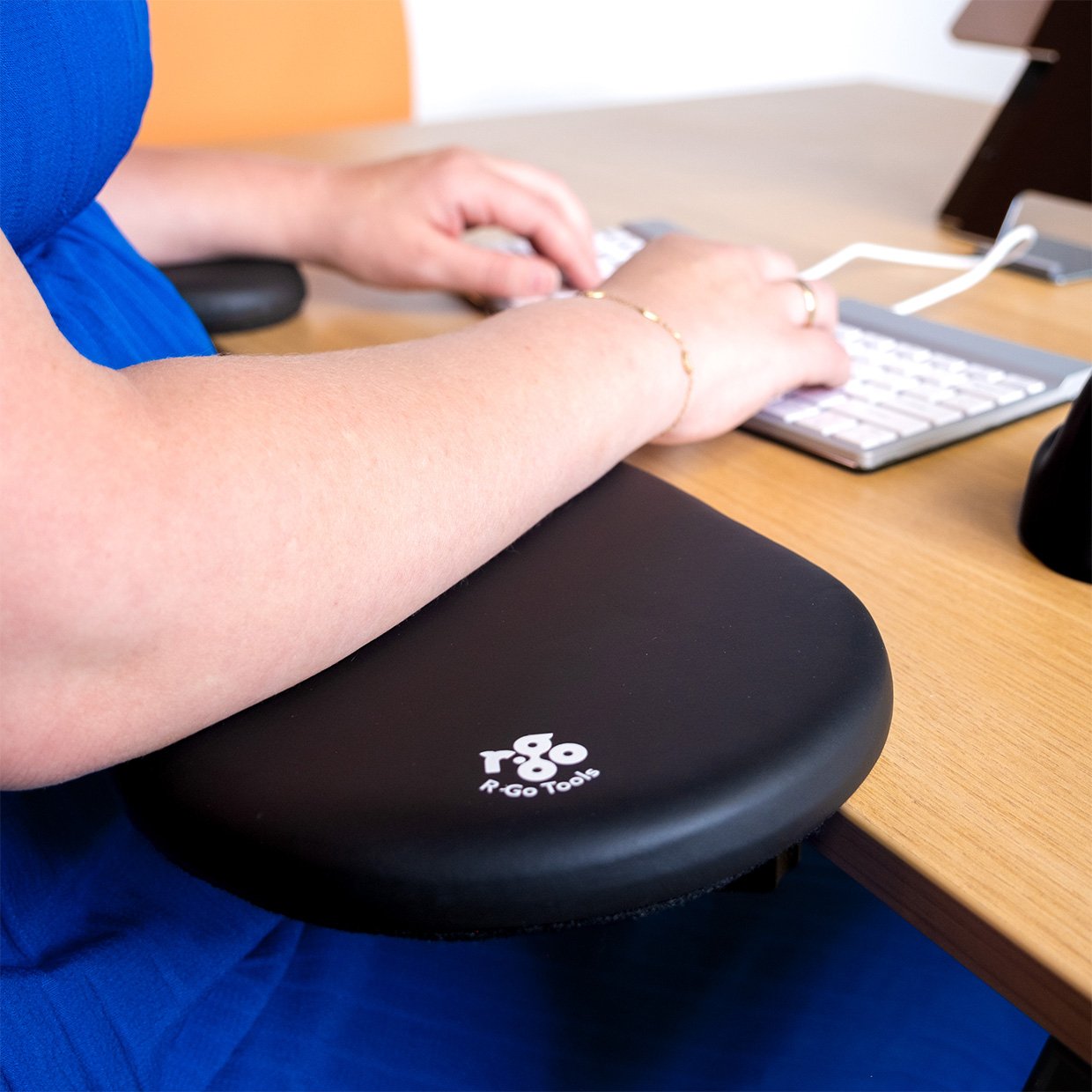 Armrest Ergonomic Split/Black Rgoarmsp R-Go Tools