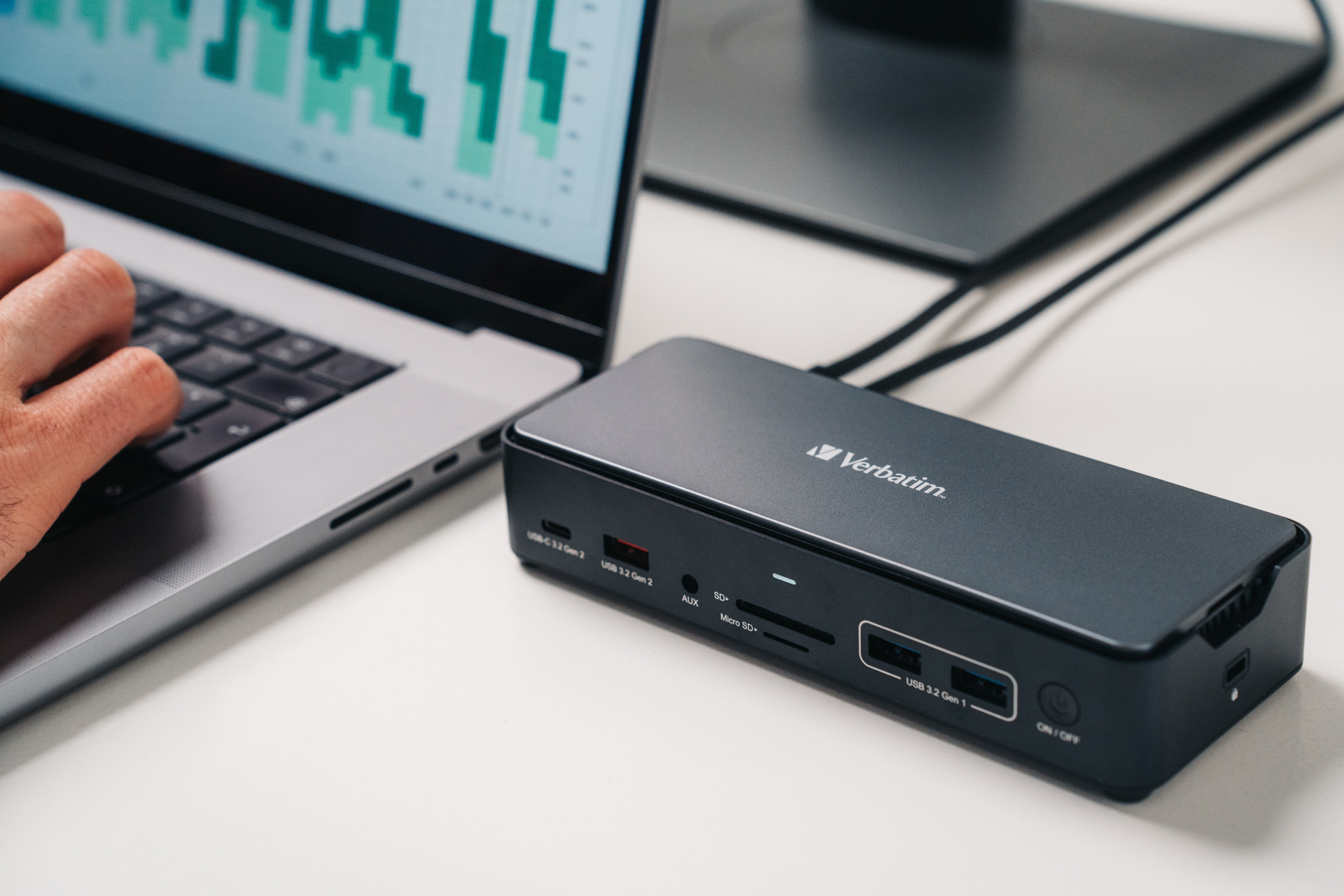 Verbatim Usb-C Pro Dockingstation Cds-15ssd Con Hdmi/4k/Ssd 256gb/Rj45/Usb-A
