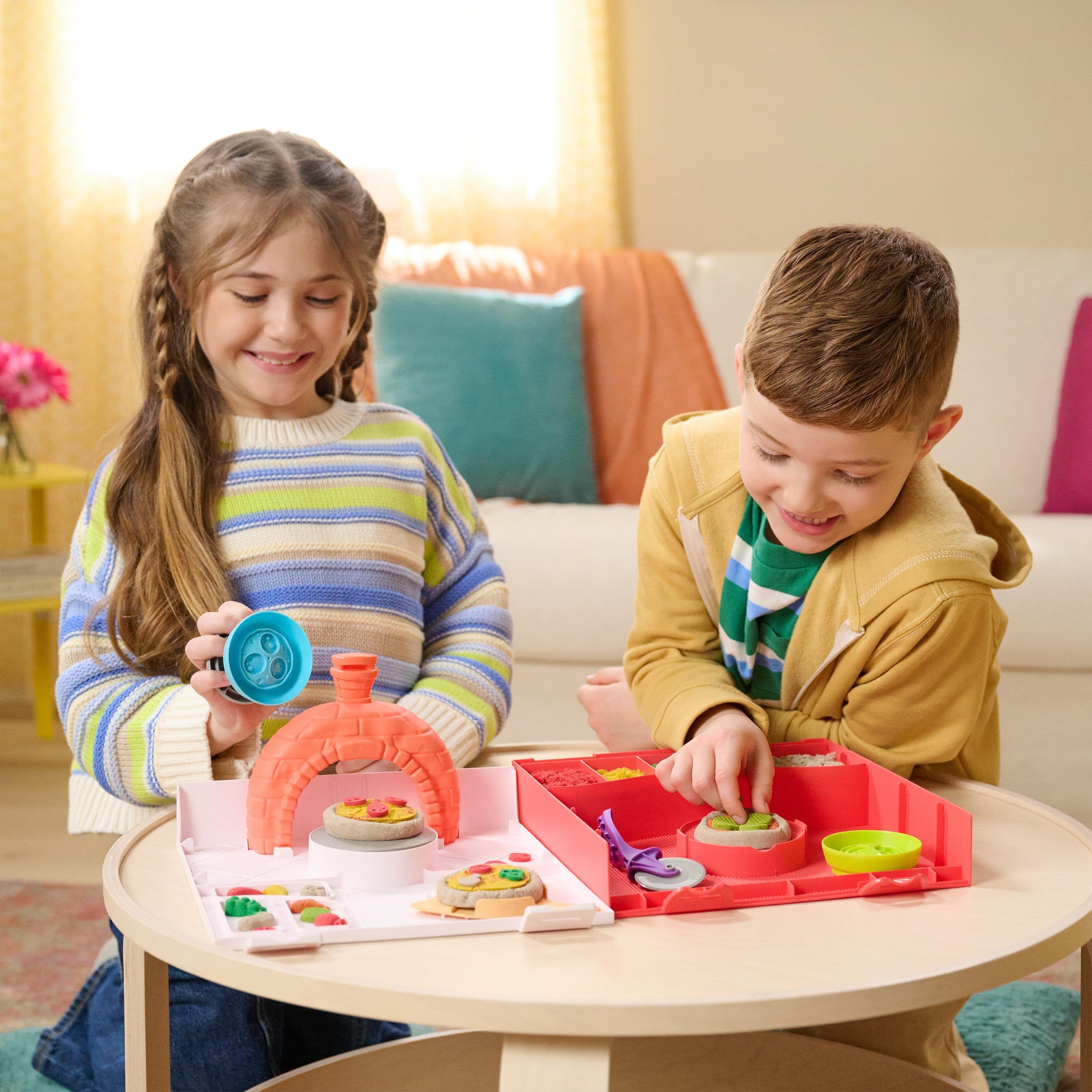 Spinmaster Kinetic Sand - Squish Pizza Set (453 Gramm Sand) 6072551