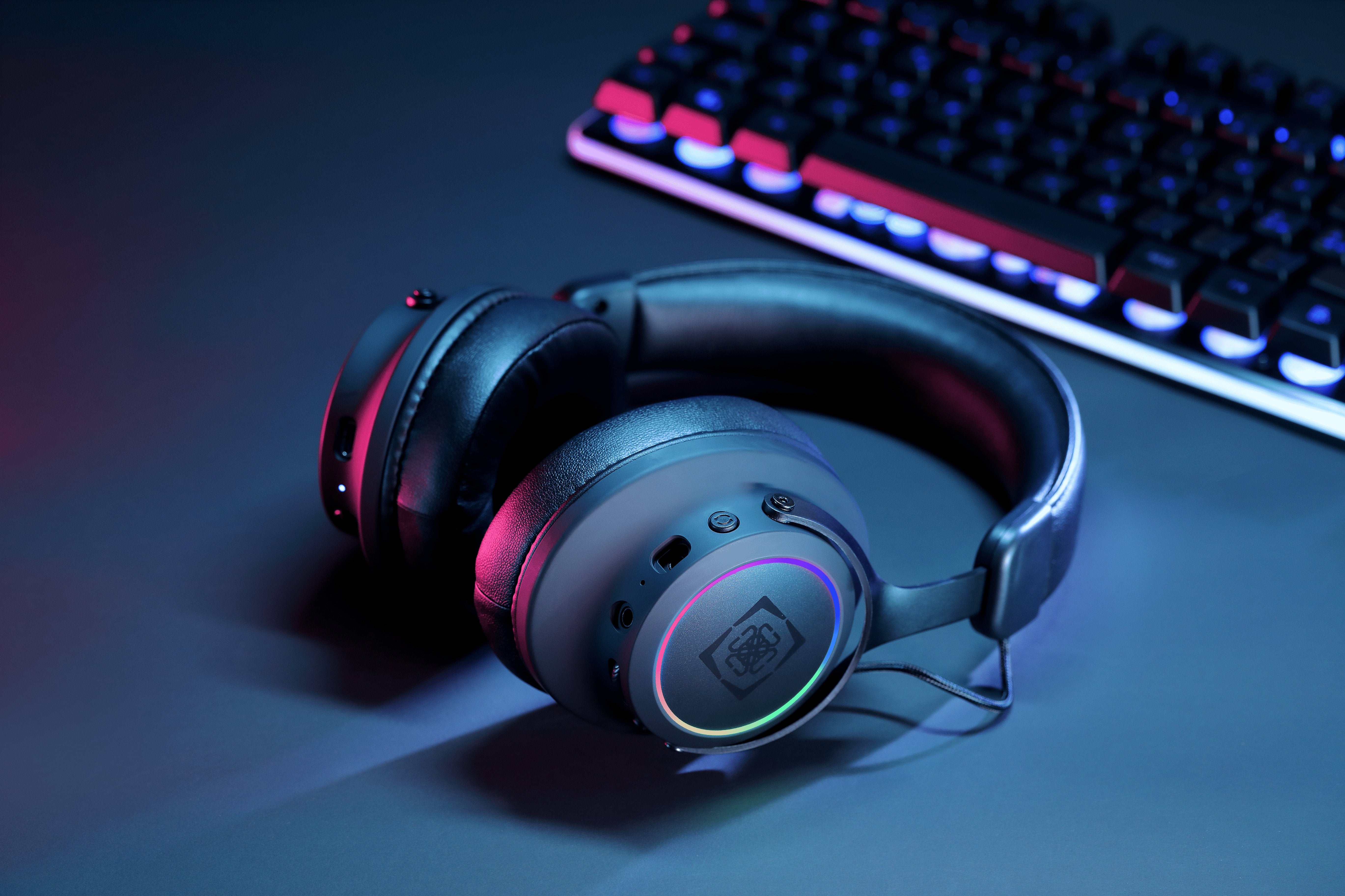 EAN 7333048060815 - Deltaco Gaming DH440 Auriculares Inalámbrico y alámbrico Diadema Juego Negro imagen 16