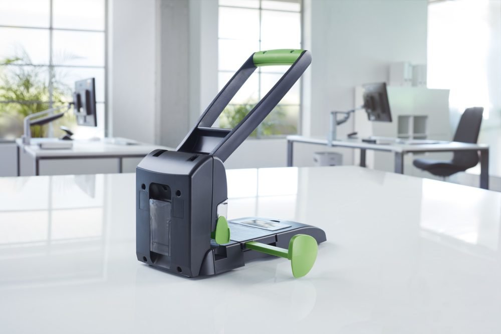 Novus B 2200 Re+New Perforadora Para Gruesos - Fabricado Con Plastico Reciclado - Hasta 200 Hojas - Perforacion De 2 O 4 Agujeros