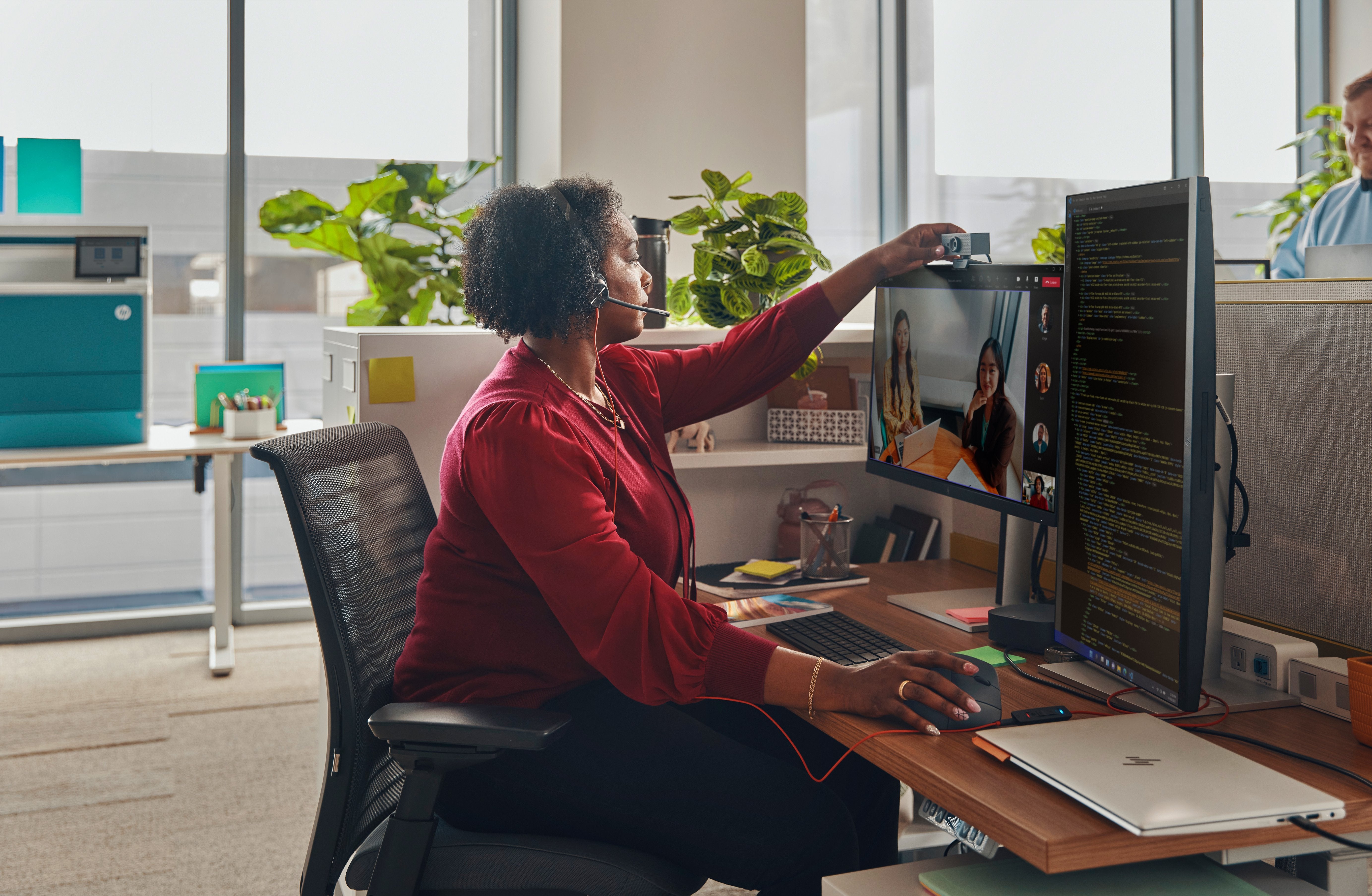 EAN 0197498429168 - HP Poly Blackwire 3325 Stereo Microsoft Teams Certified USB-C Headset +3.5mm Plug +USB-C/A Adapter Alámbr imagen 1