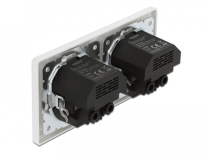 Delock Enchufe De Pared De 2 Vías Con 4 Puertos De Carga Usb Tipo A 2 X 2,8 A