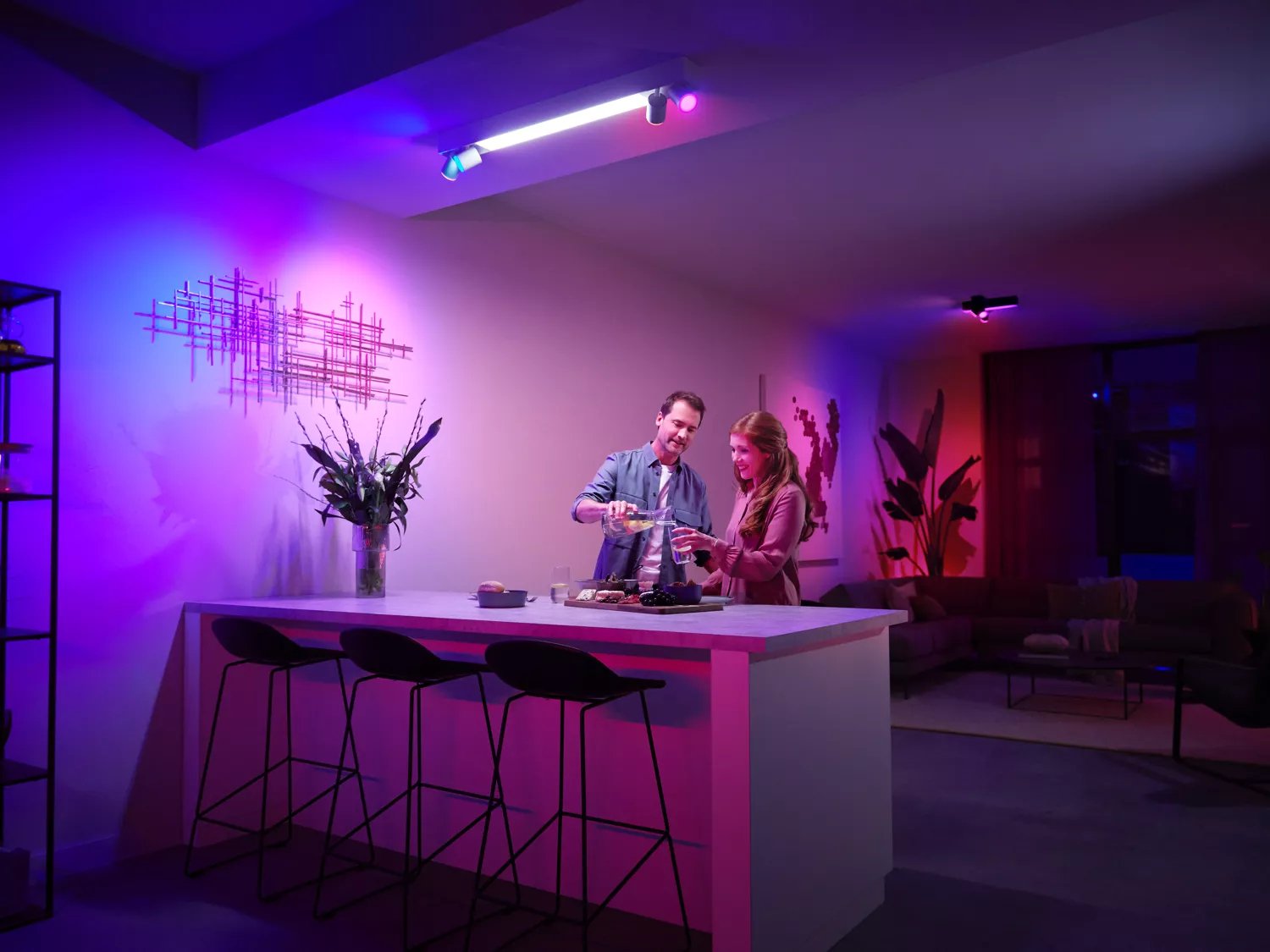 EAN 8720169318618 - Philips Hue White and Color ambiance 8720169318618 iluminación inteligente Punto de iluminación inteligen imagen 4