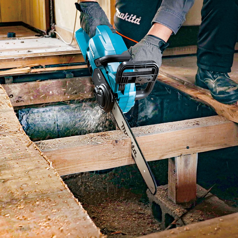 Makita Duc307zx2 Cordless Chainsaw