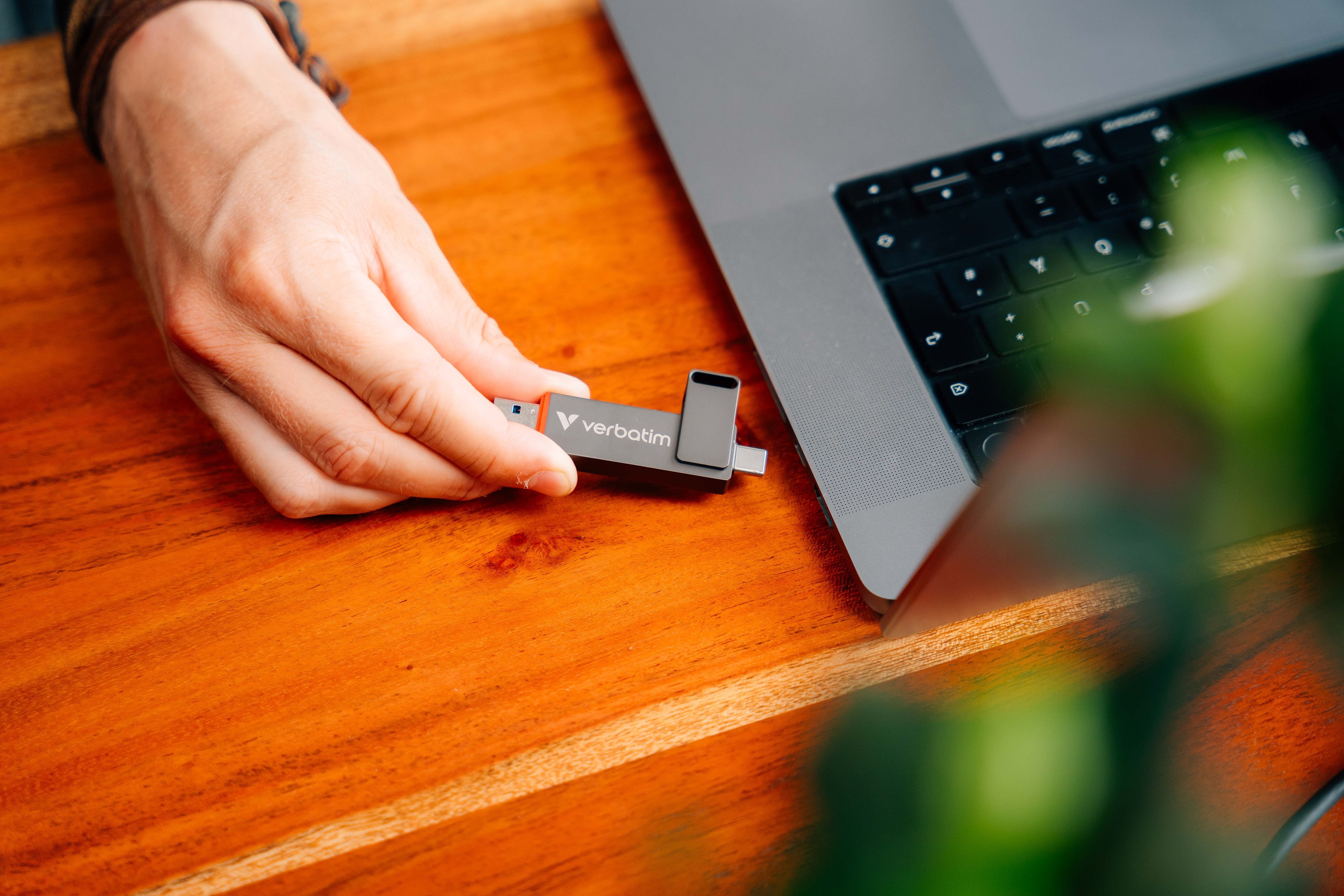 Verbatim Dual Quickstick Unidad Flash Usb 1 Tb Usb Type-A / Usb Type-C 3.2 Gen 1 (3.1 Gen 1) Gris