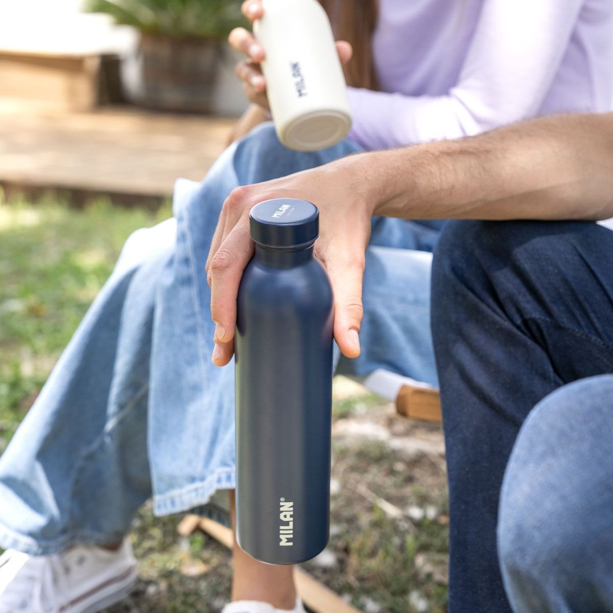 EAN 8411574092643 - Milan 643020B bidón de agua Uso diario 590 ml Acero inoxidable Marina imagen 2