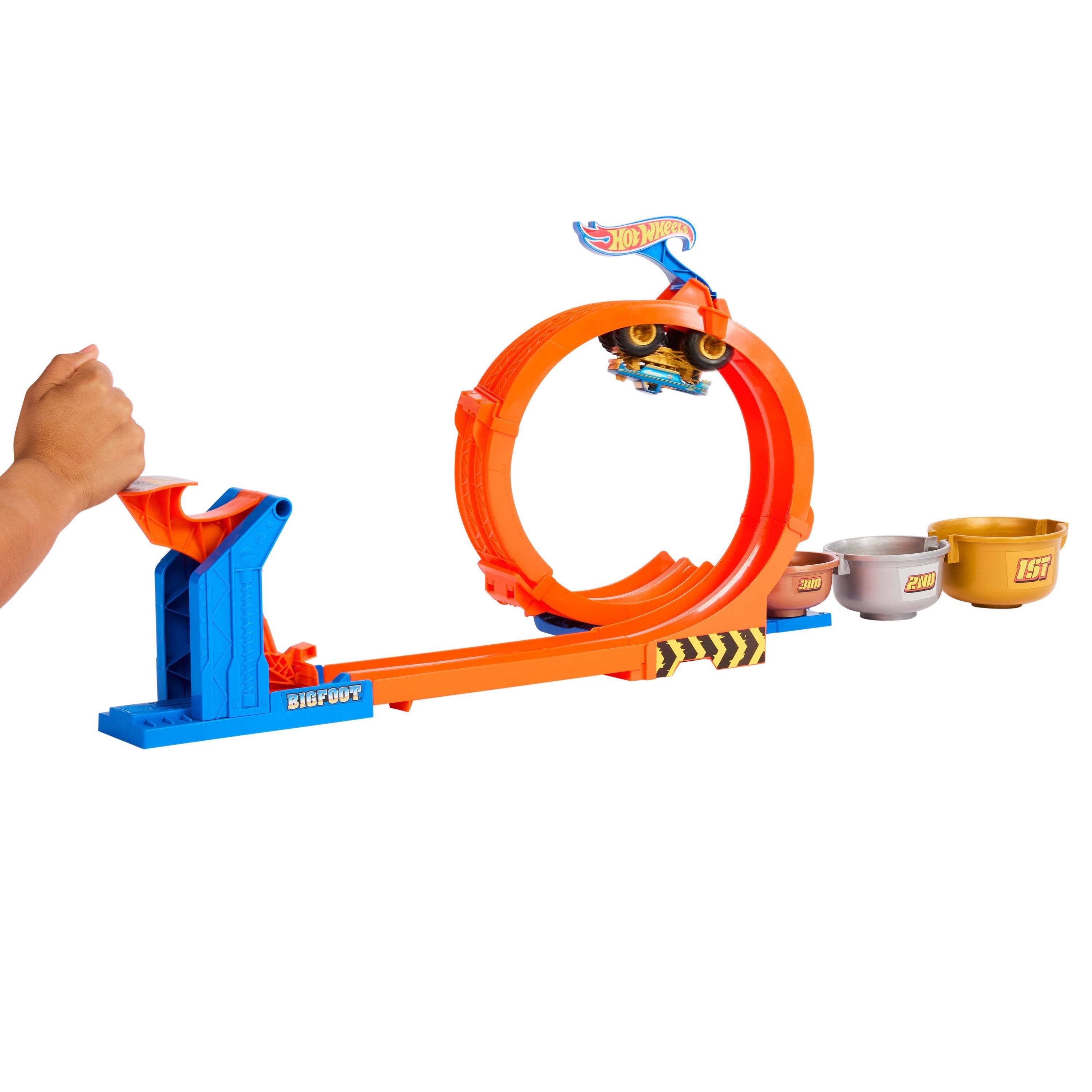 Hot Wheels Hot Wheels Monster Trucks Desafío Loop & Flip 2 En 1, Pista De Carreras   Jbx64