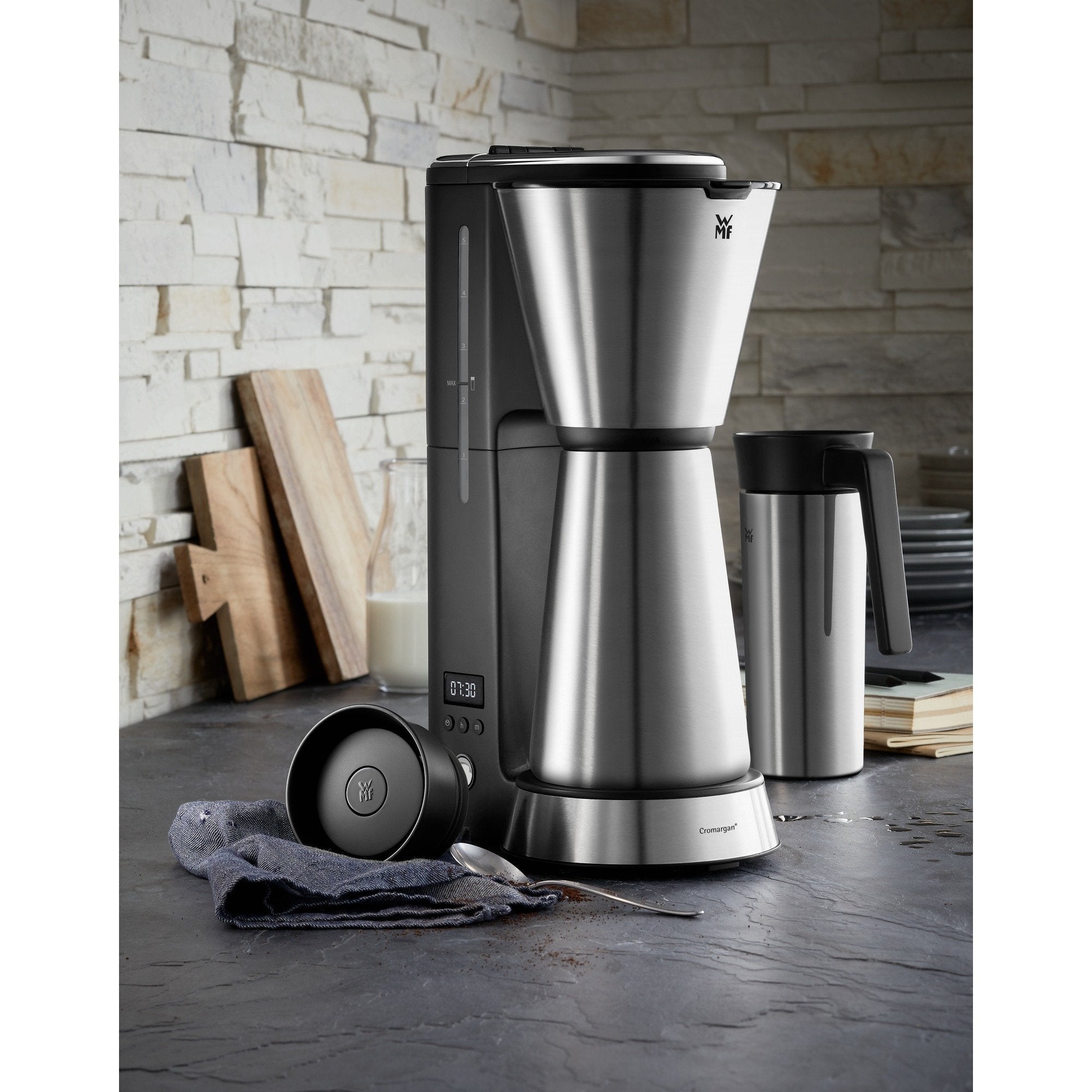 EAN 4211129130462 - WMF KITCHENminis 0412260011 Semi-automática Cafetera de filtro 0,625 L imagen 8