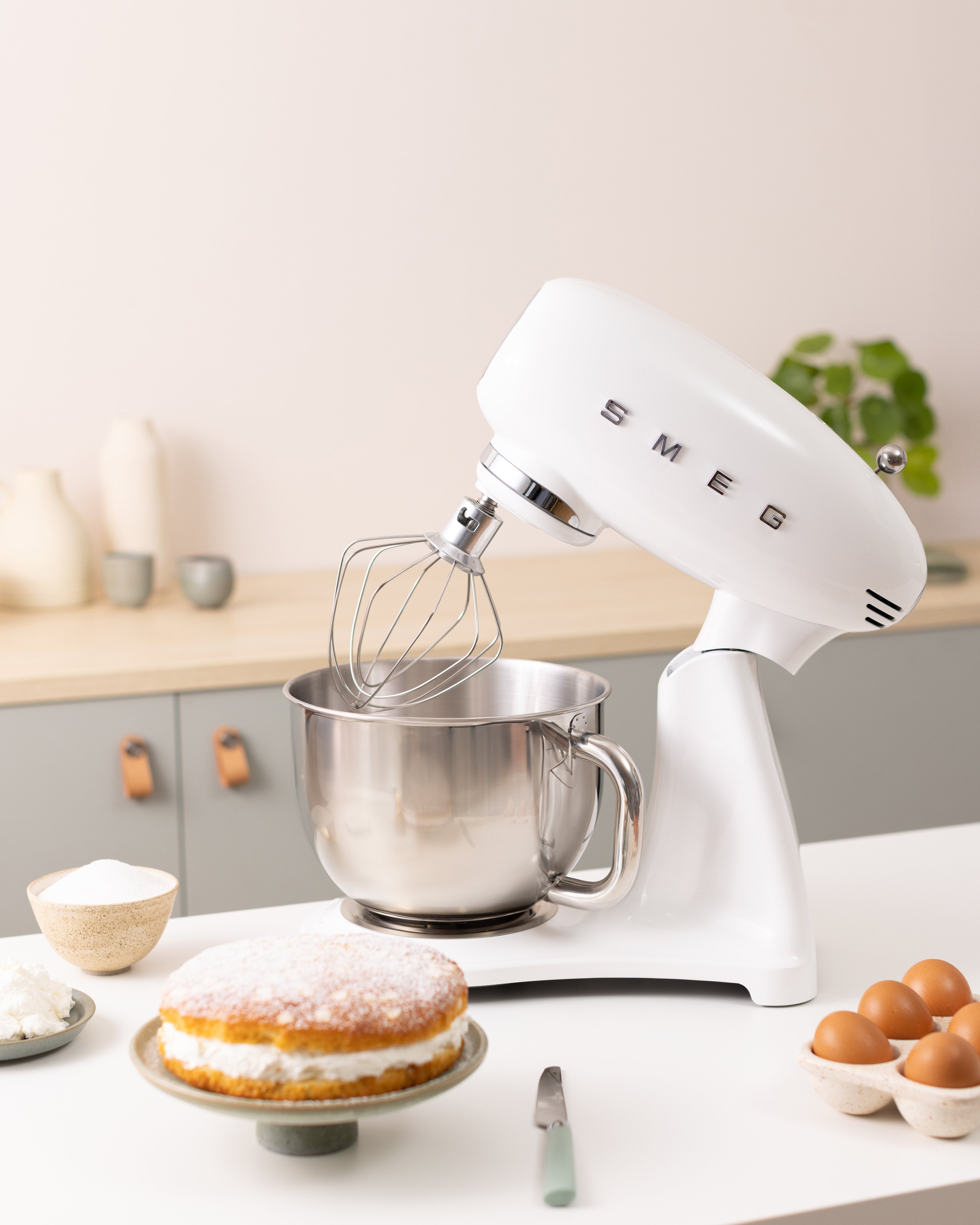 Smeg Kitchen Robot 50´Style White Smf05wheu