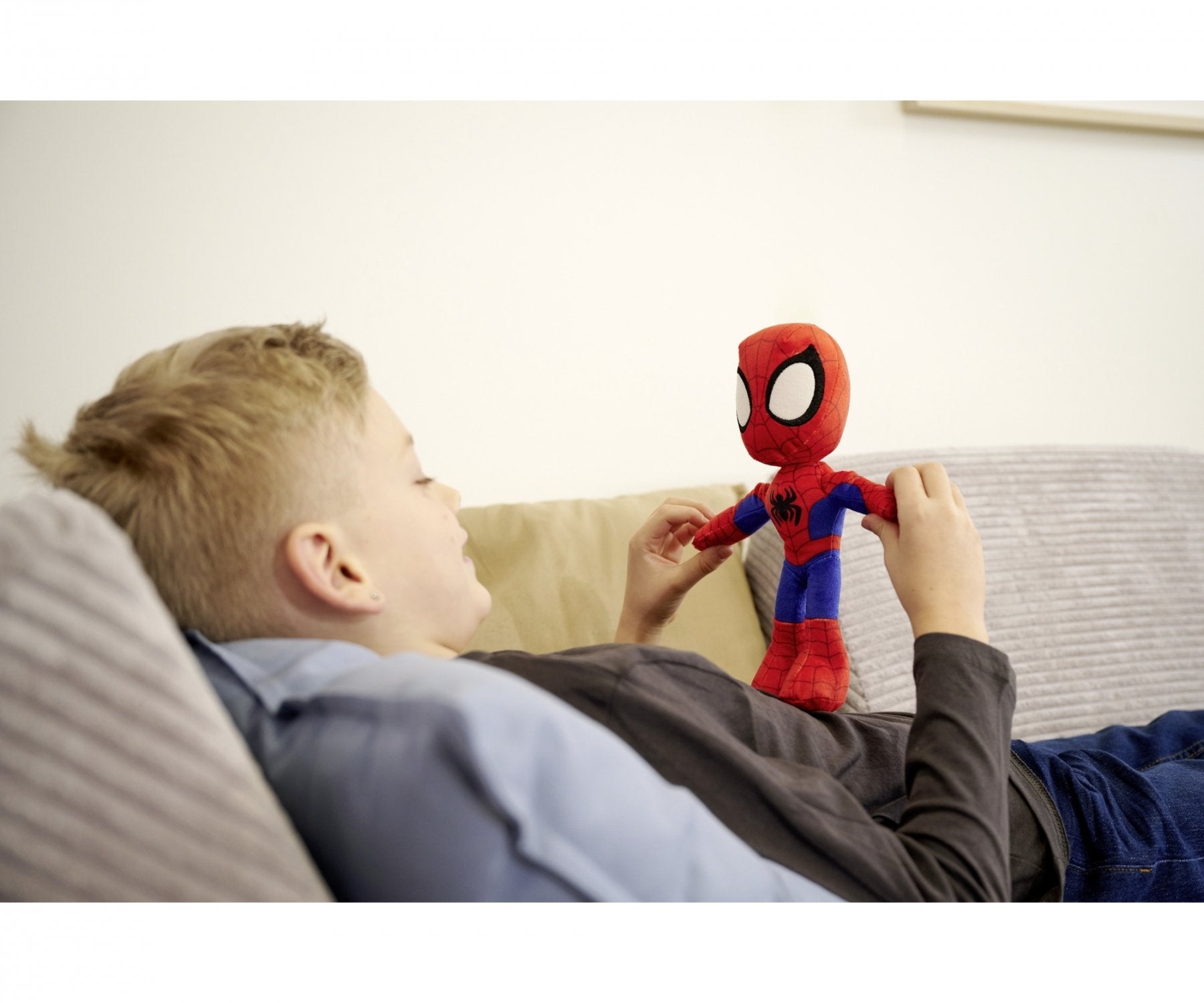 Peluche Spidey Spiderman Marvel 25cm