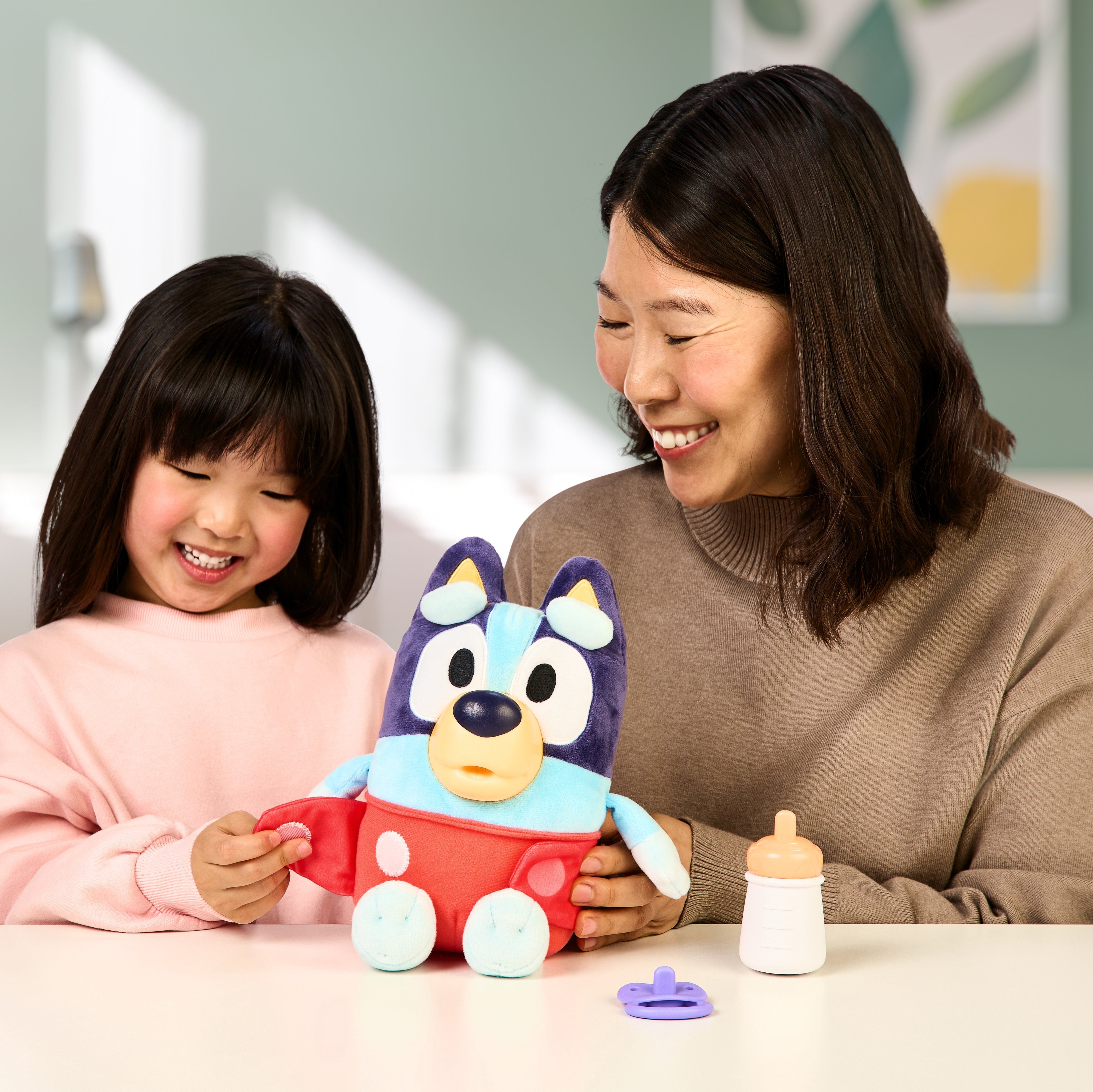 Peluche Baby Bluey 28cm