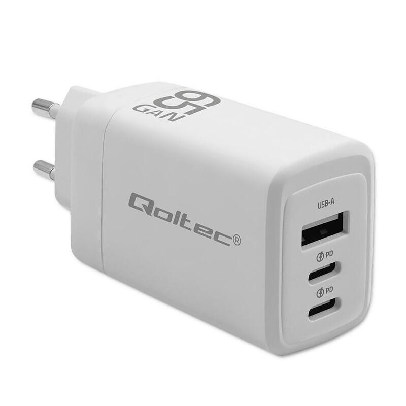 Cargador Qoltec 51822 Gan De 65 W, 5 Salidas De 20 V, 3 Puertos De 3,35 A, 2 Puertos Usb-C Pd, 1 Puerto Usb Qc 3.0, Color Blanco.
