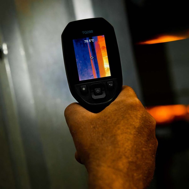 EAN 7332558033357 - FLIR TG298 Wärmebildkamera -25 bis+1080°C Negro Pantalla incorporada LCD 320 x 240 Pixeles imagen 6