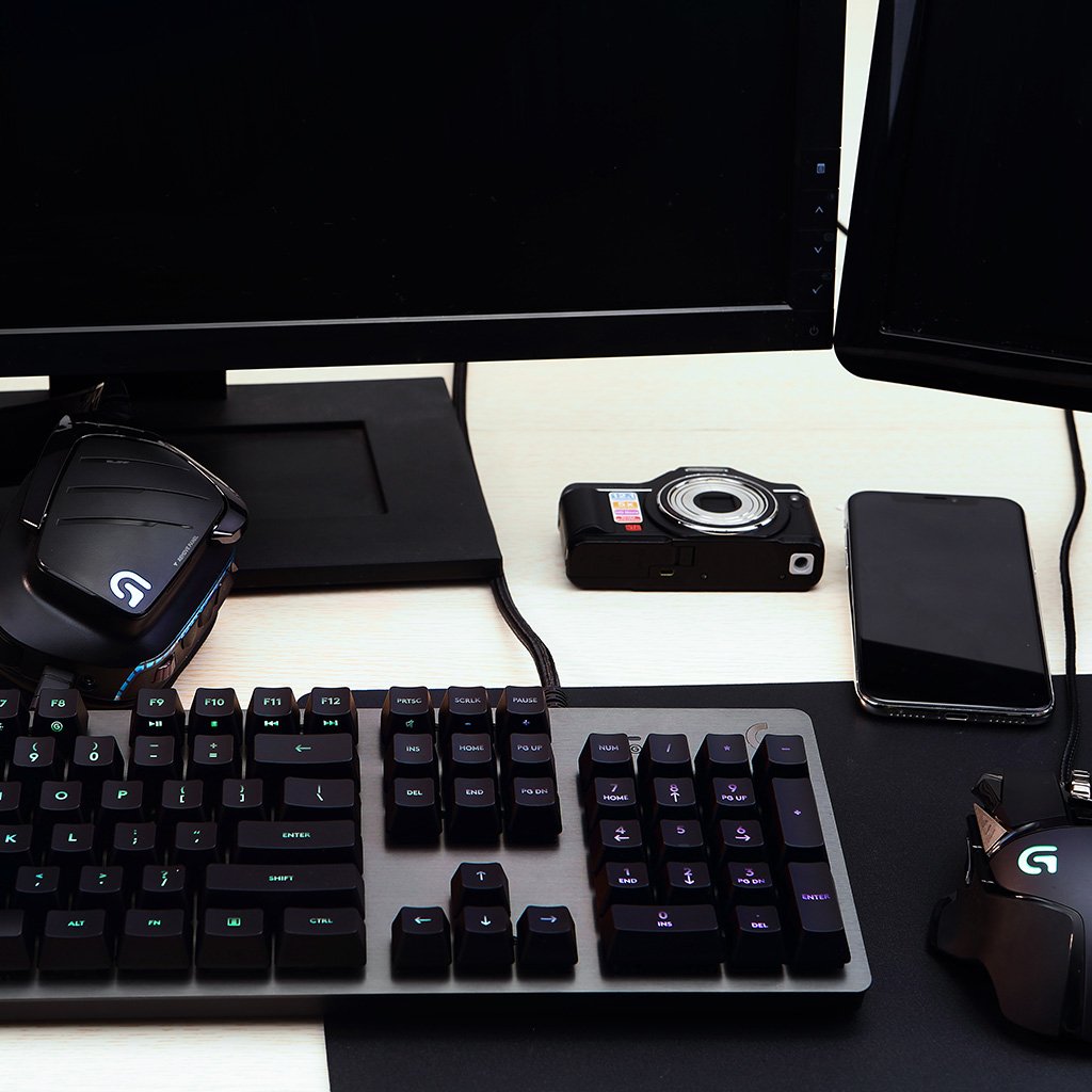 Teclado Inglés Logitech G G512 Carbon Lightsync Rgb Mechanical Gaming Keyboard With Gx Red Switches Usb Carbono