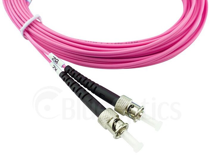 Cable Blueoptics Sfp3133fu7.5mk De Fibra Optica 7,5 M Lc St Om4 Magenta