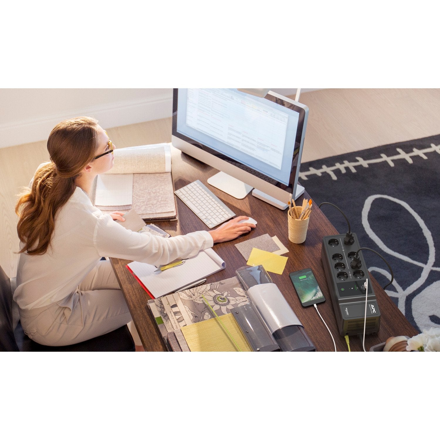 Apc Back-Ups Be850g2-Gr 850 Va Y 520 Vatios, 230 V, Salida 8x