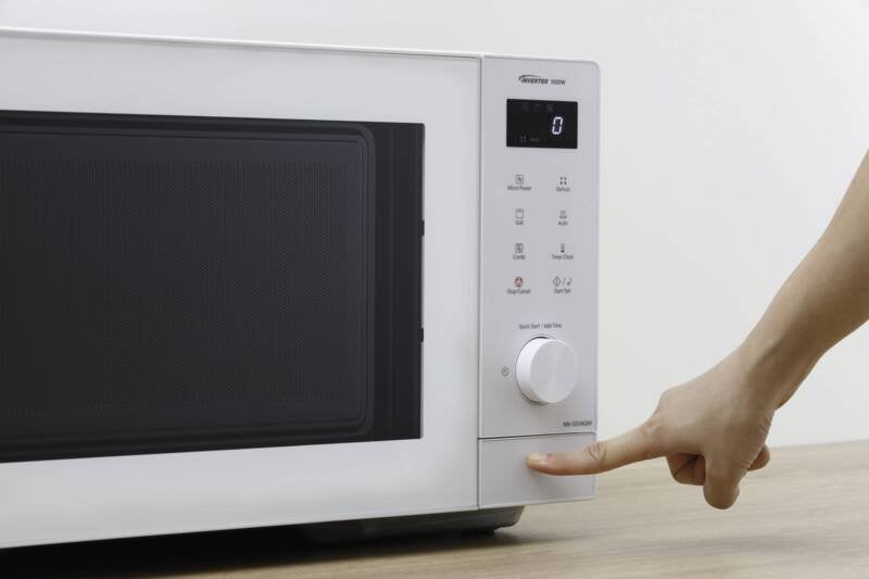 EAN 5025232969722 - Panasonic NN-GD34QWEPG microondas Gris, Blanco Microondas con grill Encimera 23 L 1000 W imagen 6