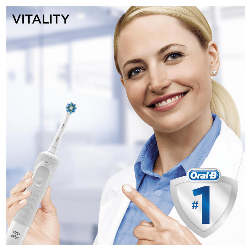 Cepillo Dental Braun Oral-B Vitality D100 Crossaction White  Filamentos Inclinados A 16º Limpieza 2d Oscila Y Rota Temporizador En El Mango