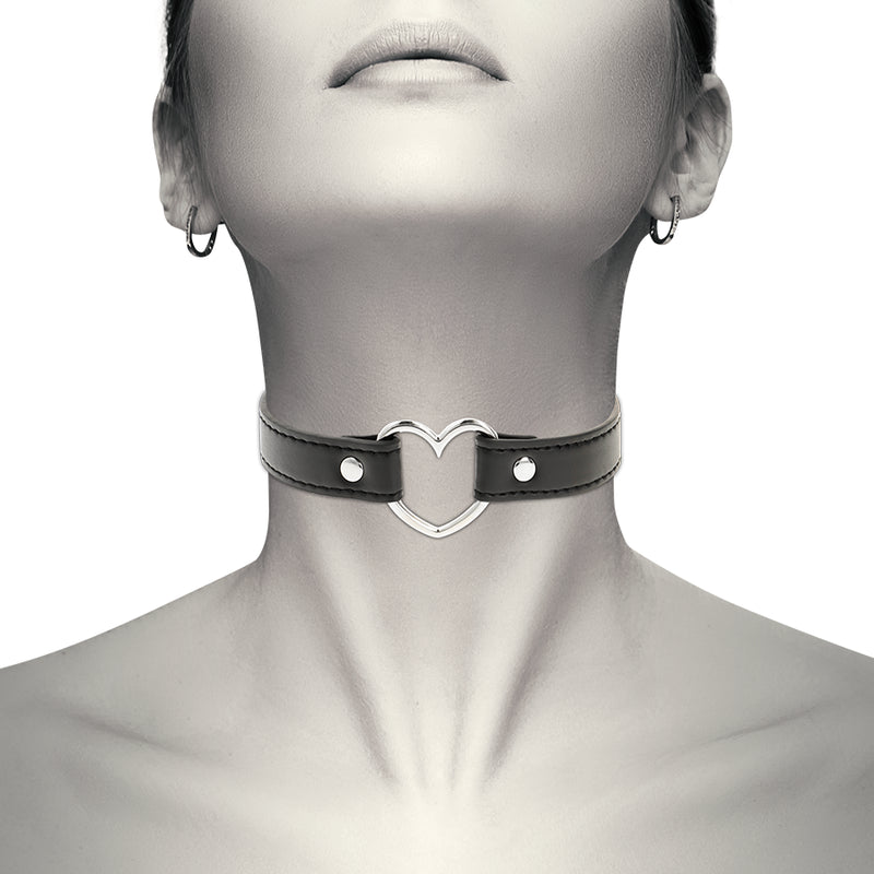 Coquette Chic Desire - Collar Cuero Vegano Accesorio Woman Corazón