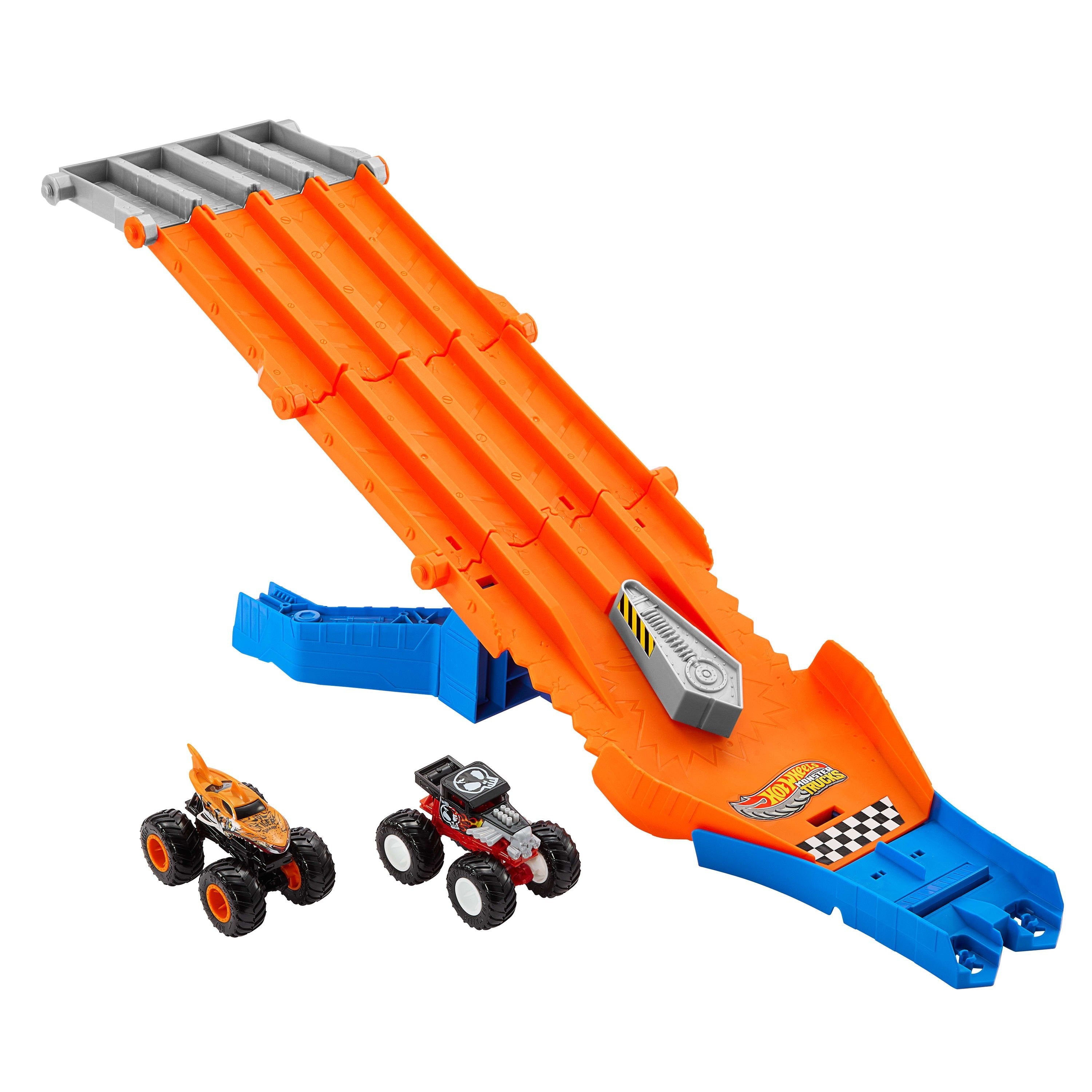 Tor Samochodowy Monster Truck Wyscig Z Demolka
