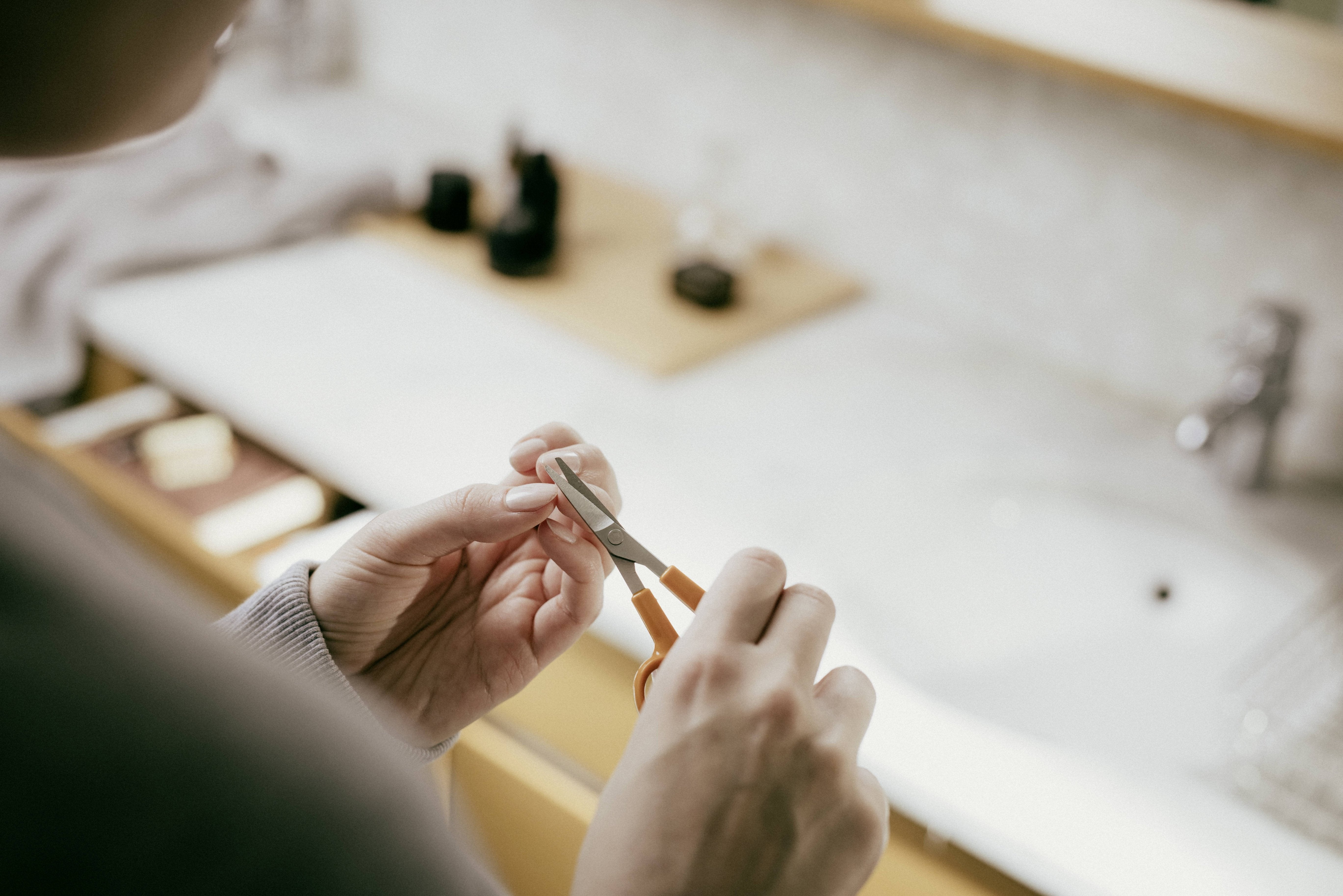 Fiskars 1003028 Manikürschere Con Abgerundeter Spitze