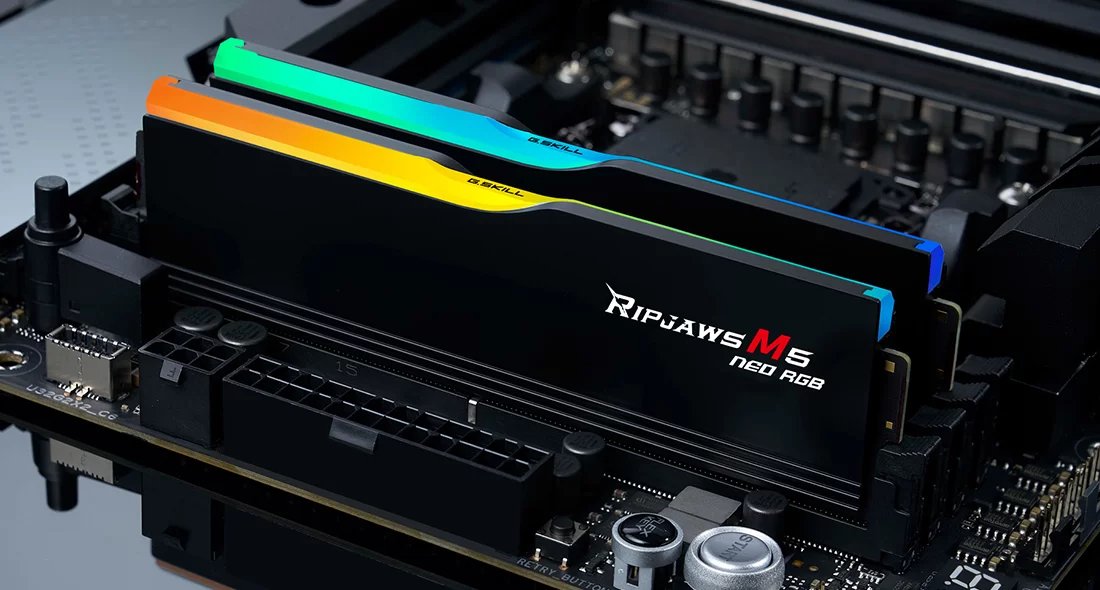 EAN 4713294237767 - G.Skill Ripjaws M5 RGB F5-6000J3040G32GX2-RM5NRK módulo de memoria 64 GB 2 x 32 GB DDR5 6000 MT/s 288-pin imagen 2
