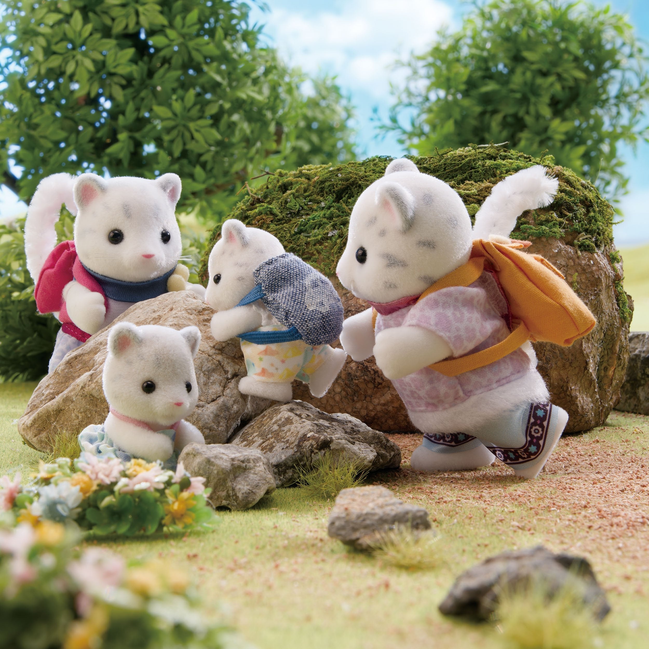 Epoch Sylvanian Families - Schneeleoparden Familie 5814