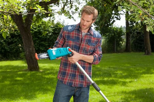 Podadora De Pértiga Telescópica Gardena   Tcs 720/20