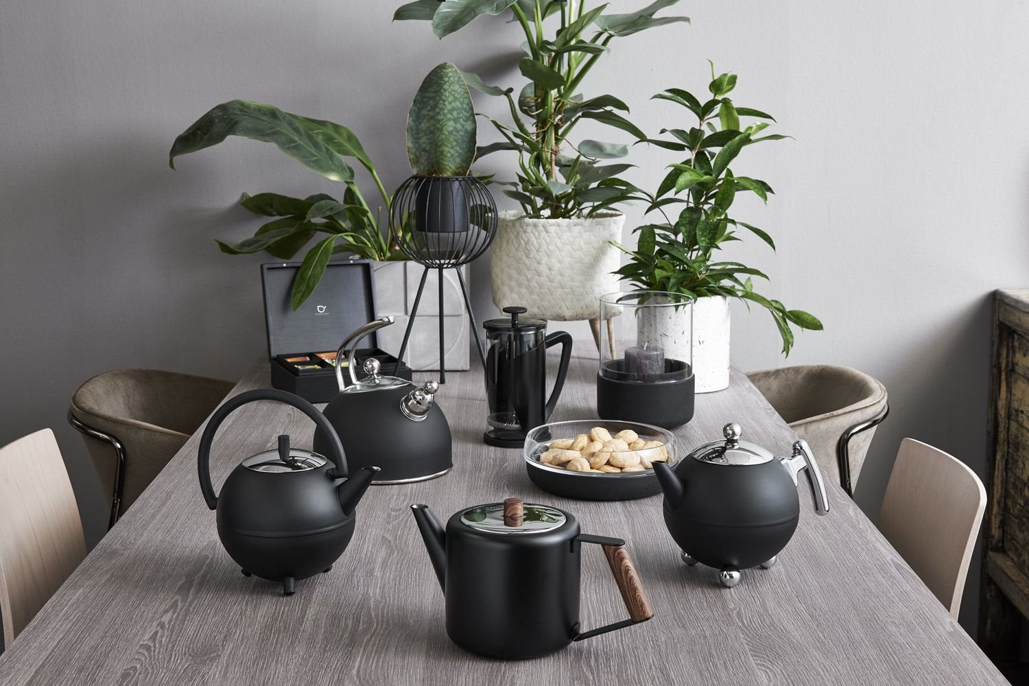 Tetera Bredemeijer Bella Ronde 1.2l Negro Mate / Cromado 101006