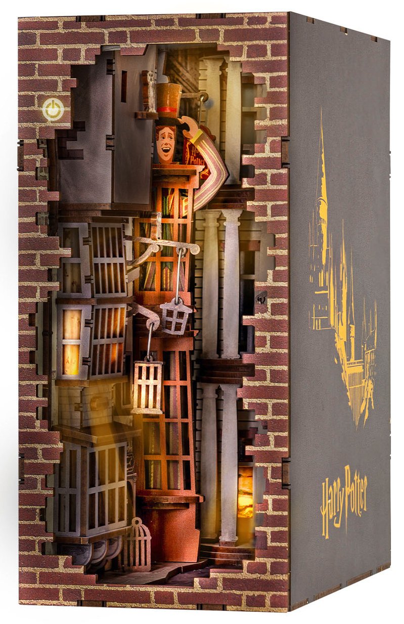 EAN 4009803005300 - Revell Tiny Adventures Diagon Alley-Harry Potter Maqueta de transatlántico Kit de montaje 1:24 imagen 2