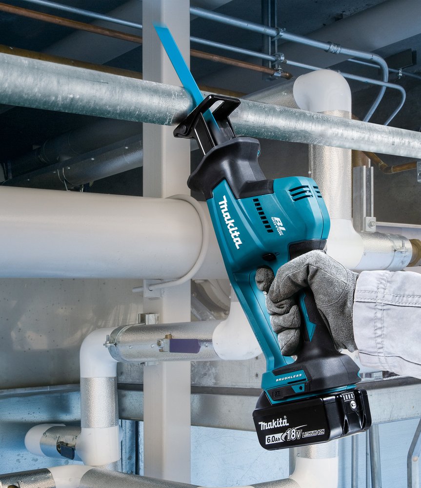 Sierra Alternativa Inalámbrica Makita Djr189zj