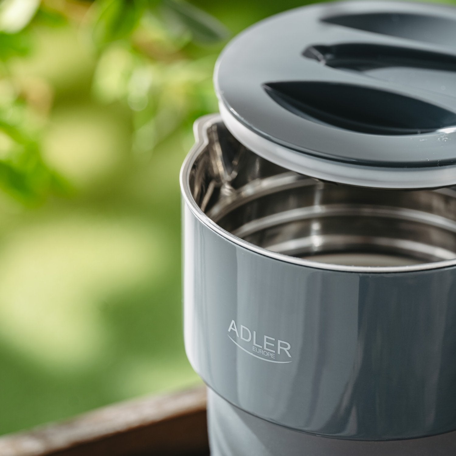 EAN 5905575906779 - Adler AD 1377G tetera eléctrica 0,6 L 600 W Gris imagen 12