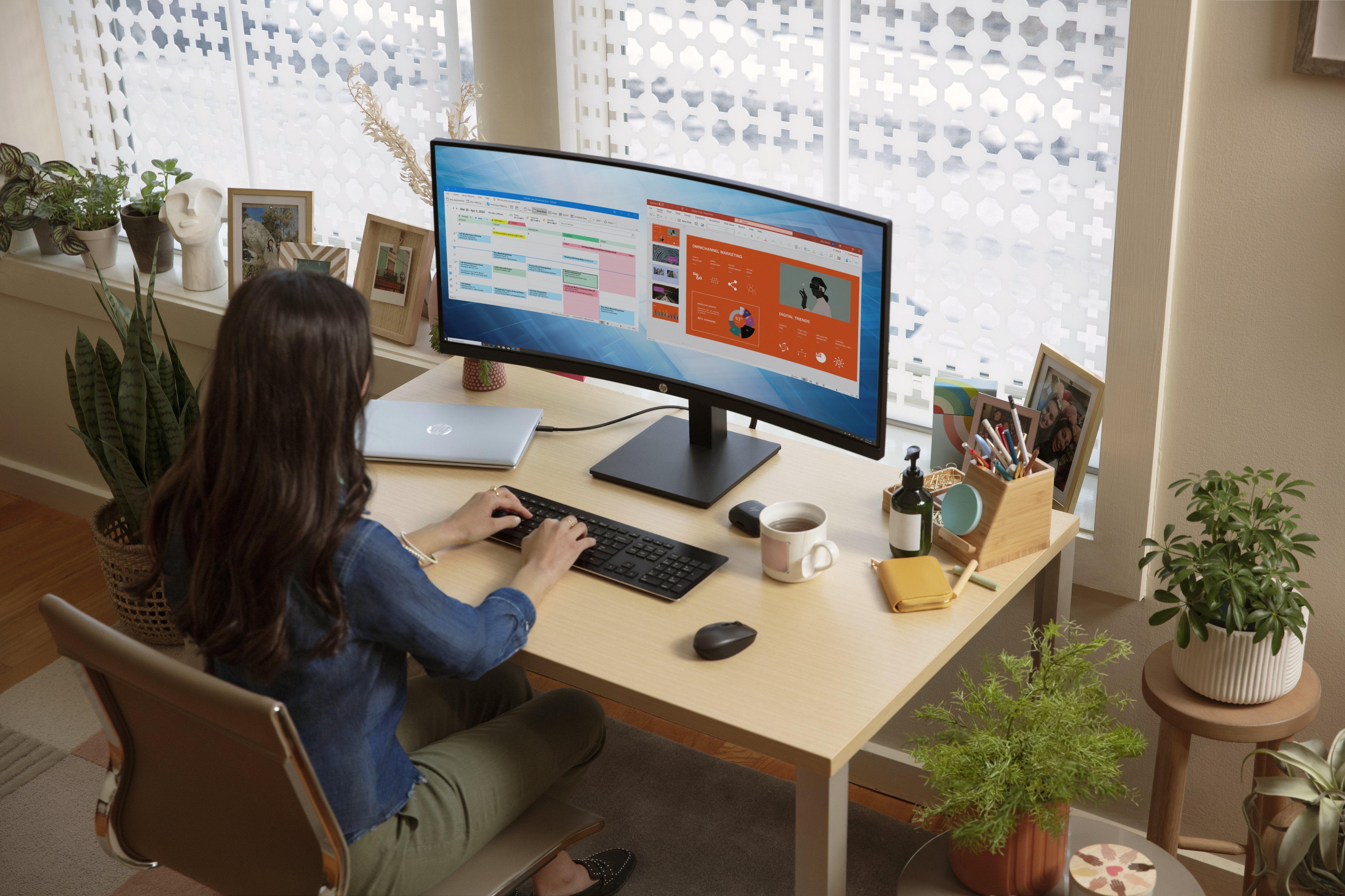 EAN 0195122737122 - HP P34hc G4 WQHD USB-C Curved Monitor - P34hc pantalla para PC 86,4 cm (34") 3440 x 1440 Pixeles Wide Qua imagen 5
