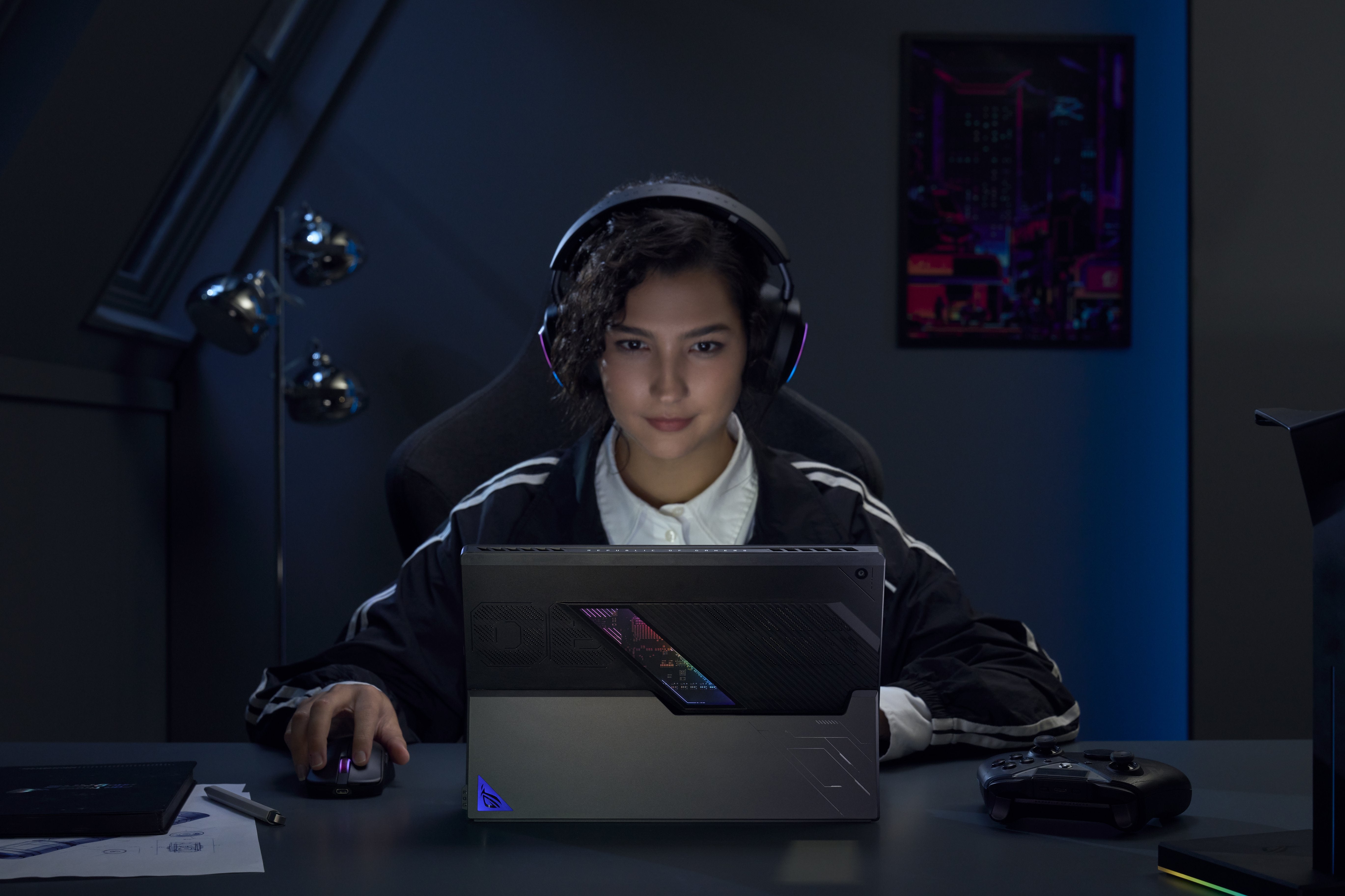 Portátil Gaming Asus Rog Flow Z13 Gz302ea-Ru008w 32gb 1tb 13" W11h  90nr0jy1-M000m0