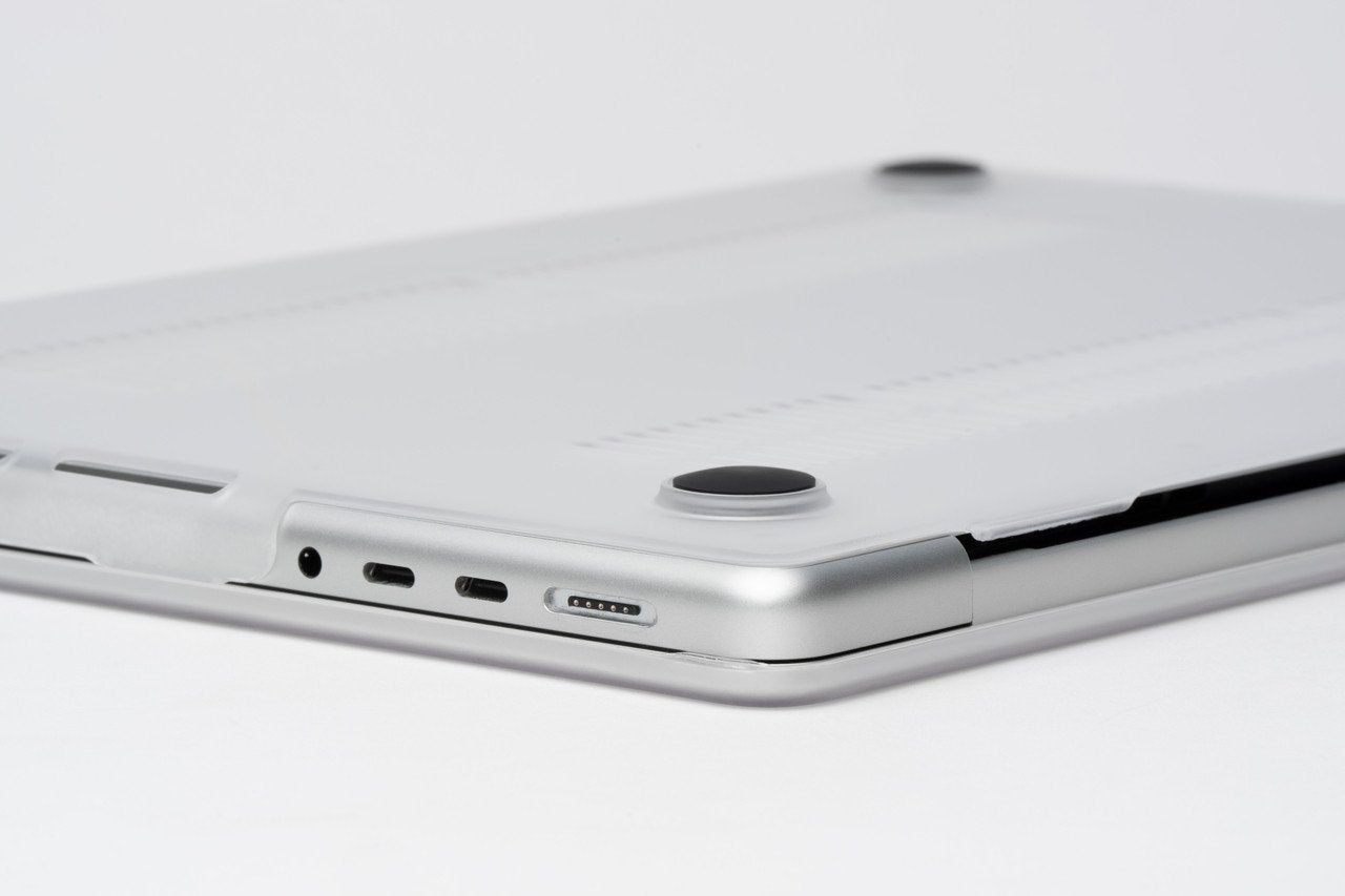 Zagg Hardcase Para Apple Macbook Pro 14" (M3, M2, M1) Clear