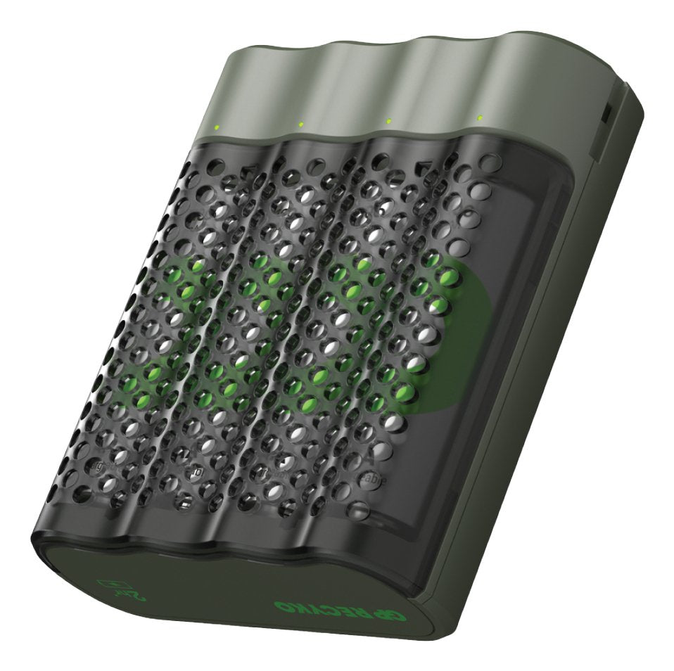 Cargador Gp Recyko M452 Modelo Usb De 4 Puertos Incl.4xaa Nimh 2600mah