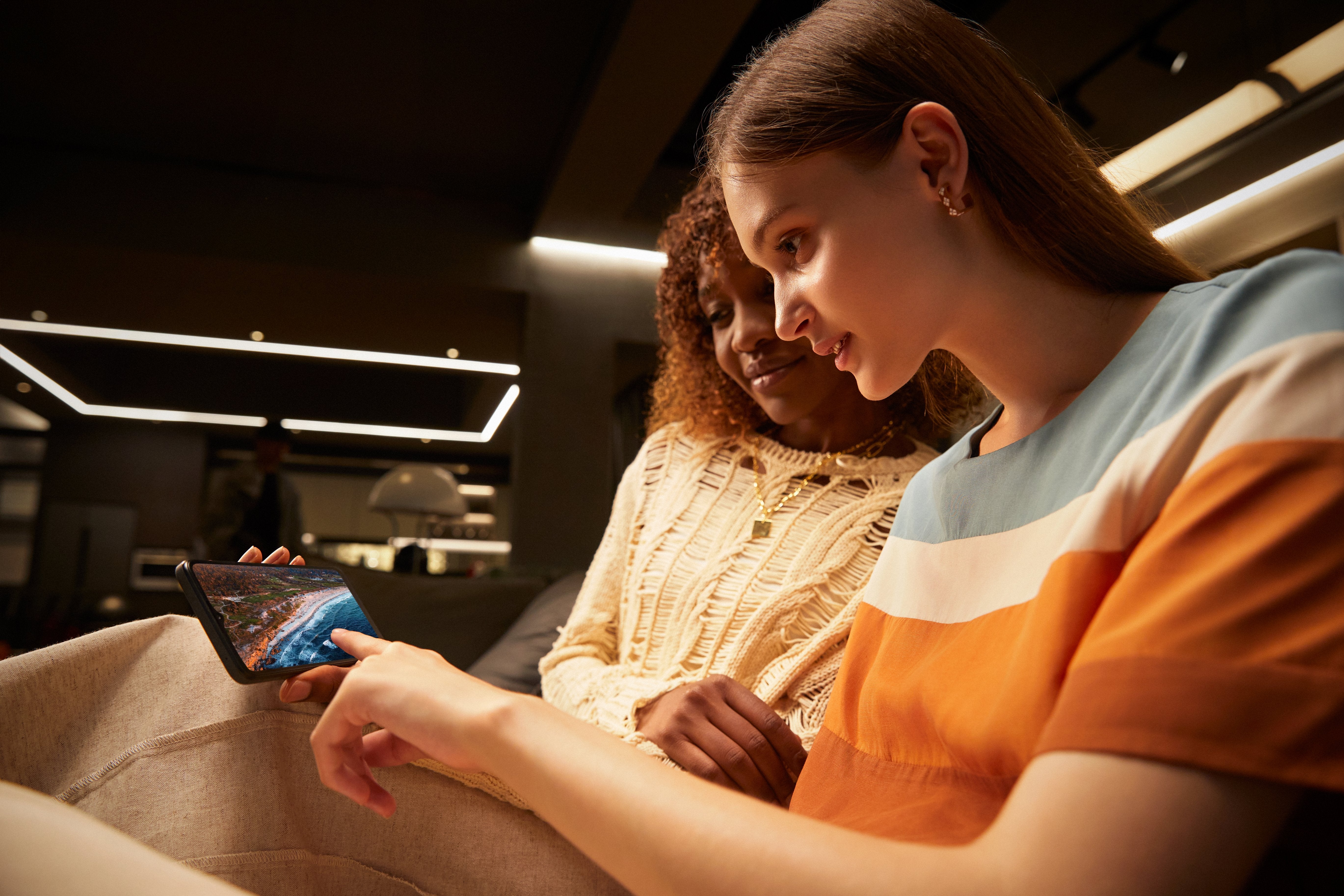 EAN 4894461975443 - TCL 40 NXTPAPER 5G 16,8 cm (6.6") Ranura híbrida Dual SIM Android 13 USB Tipo C 6 GB 256 GB 5000 mAh Negr imagen 20