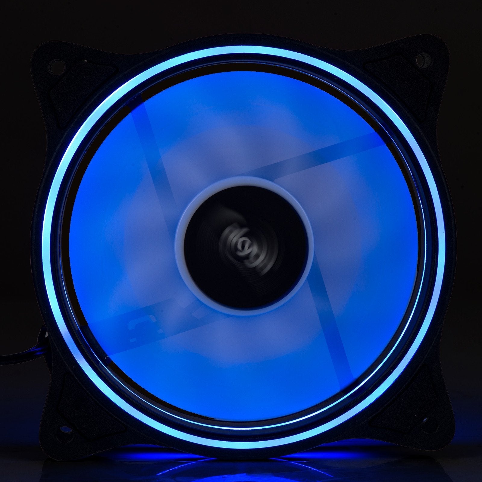 Ventilador Akyga Aw-12d-Rgb 120 Mm 15 Led Rgb 6 Pines
