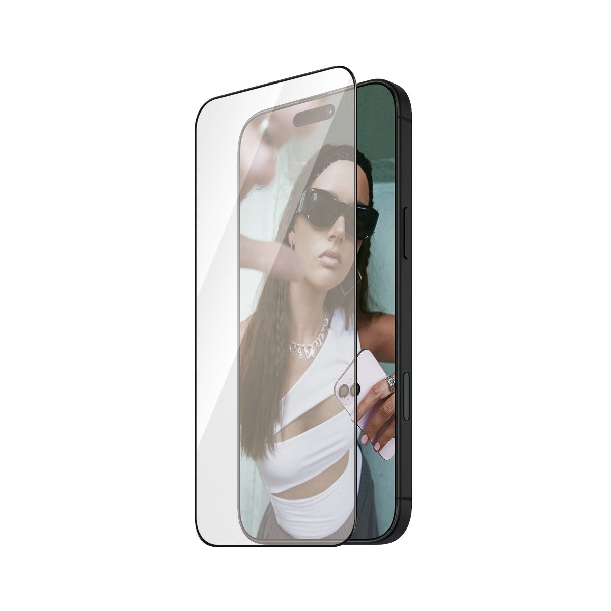 EAN 5715685010699 - PanzerGlass SAFE. by ® Screen Protection w. Black Frame iPhone 16 Pro Max | Ultra-Wide Fit Protector de p imagen 1