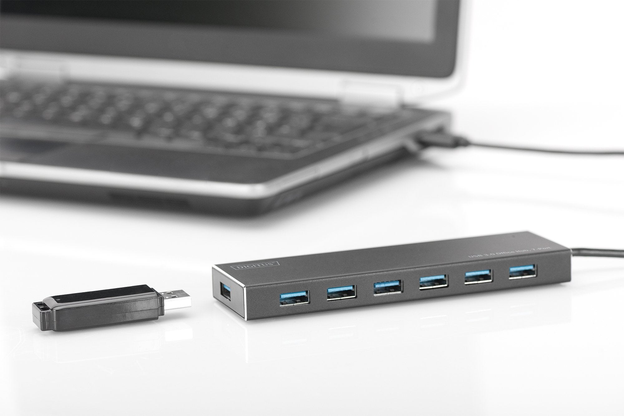 Hub Digitus Usb 3.0 7 Puertos Alimentador De Red 5v/3,5a